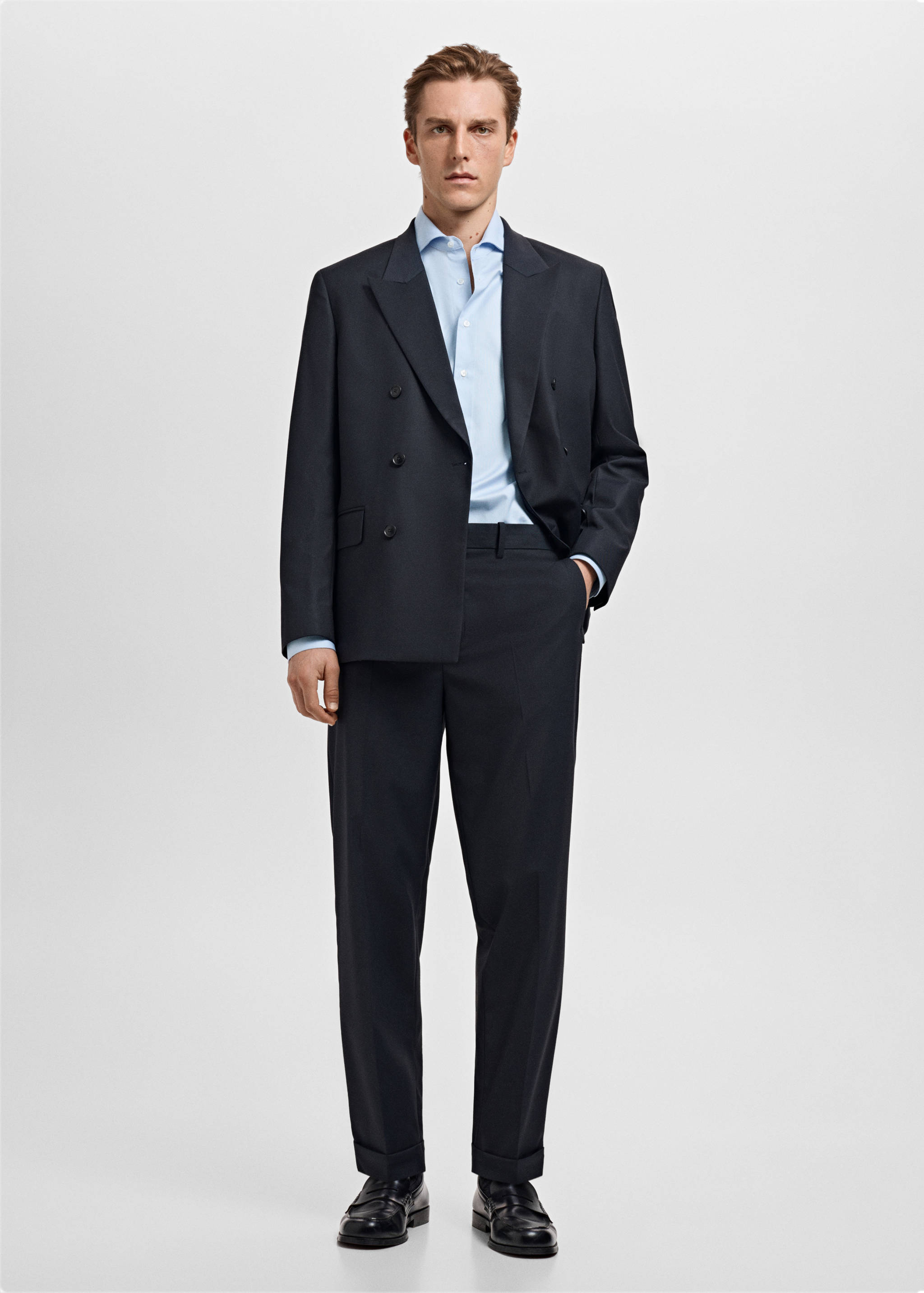 قميص بدلة بخطوط ضيقة ملائمة مصنوع من قطن جيزا - رؤية عامة