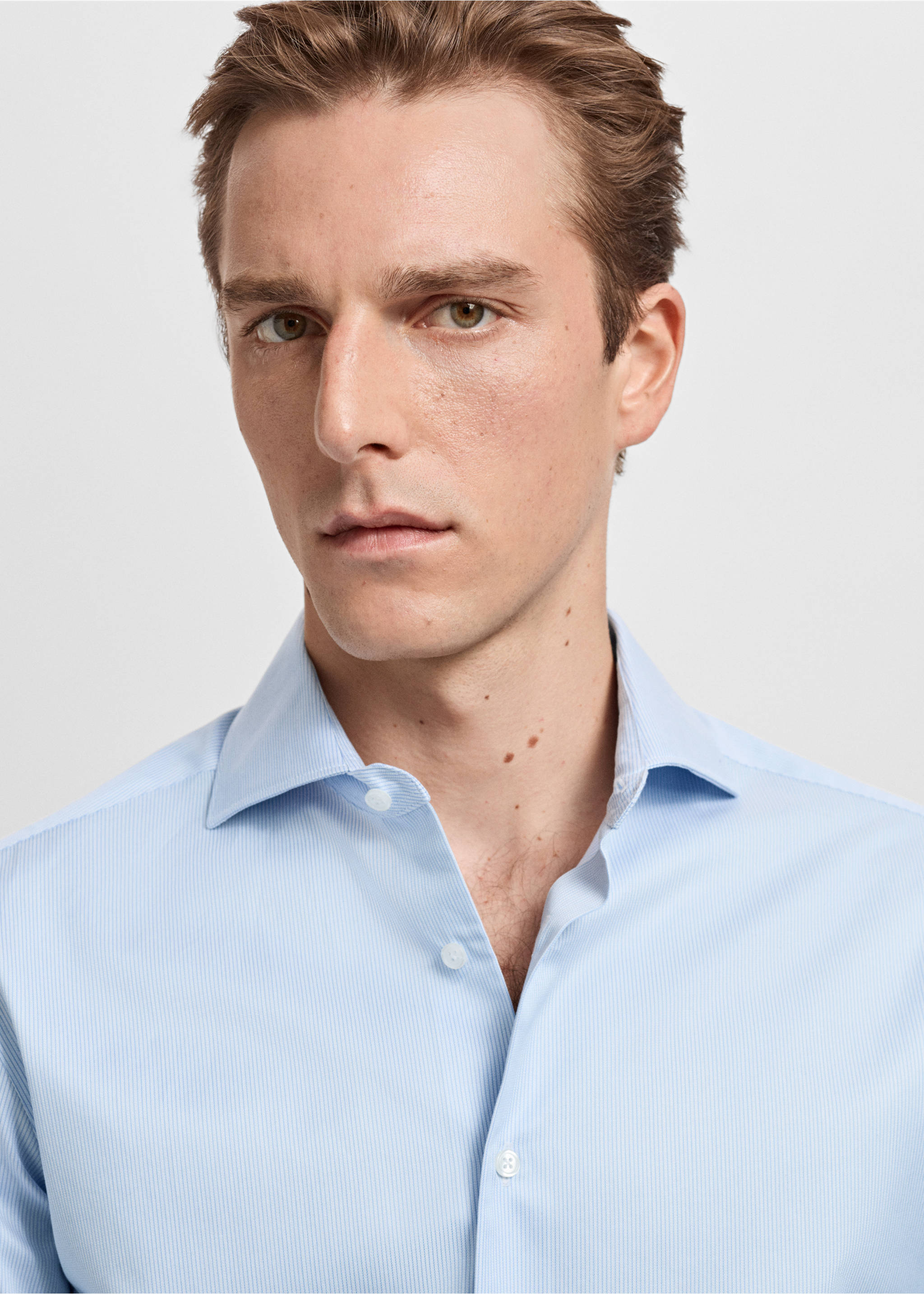 Chemise costume rayures slim-fit coton Giza - Détail de l'article 1, Bleu ciel. Ref: 17038642-00.