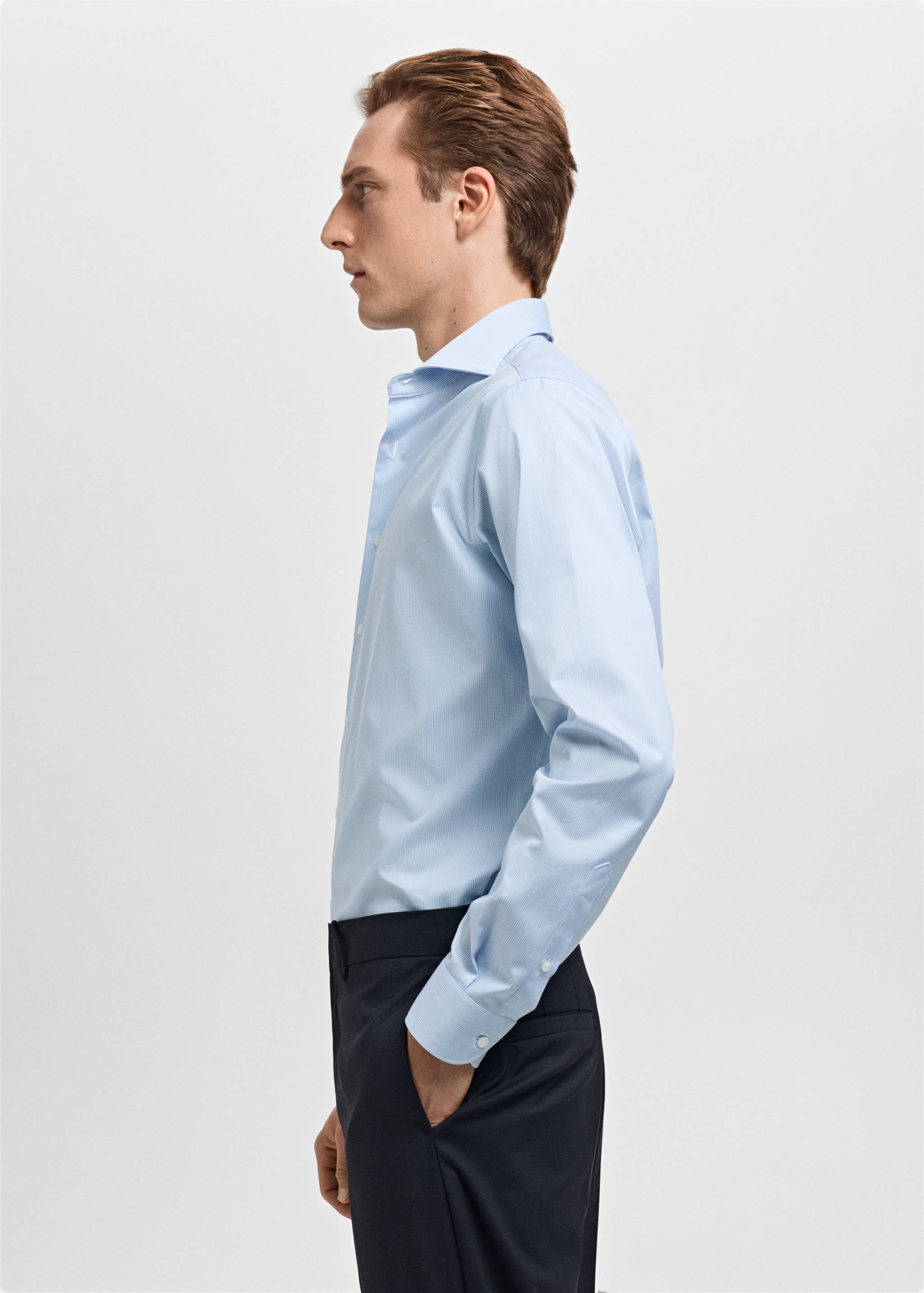 قميص بدلة بخطوط ضيقة ملائمة مصنوع من قطن جيزا - تفاصيل المنتج 2