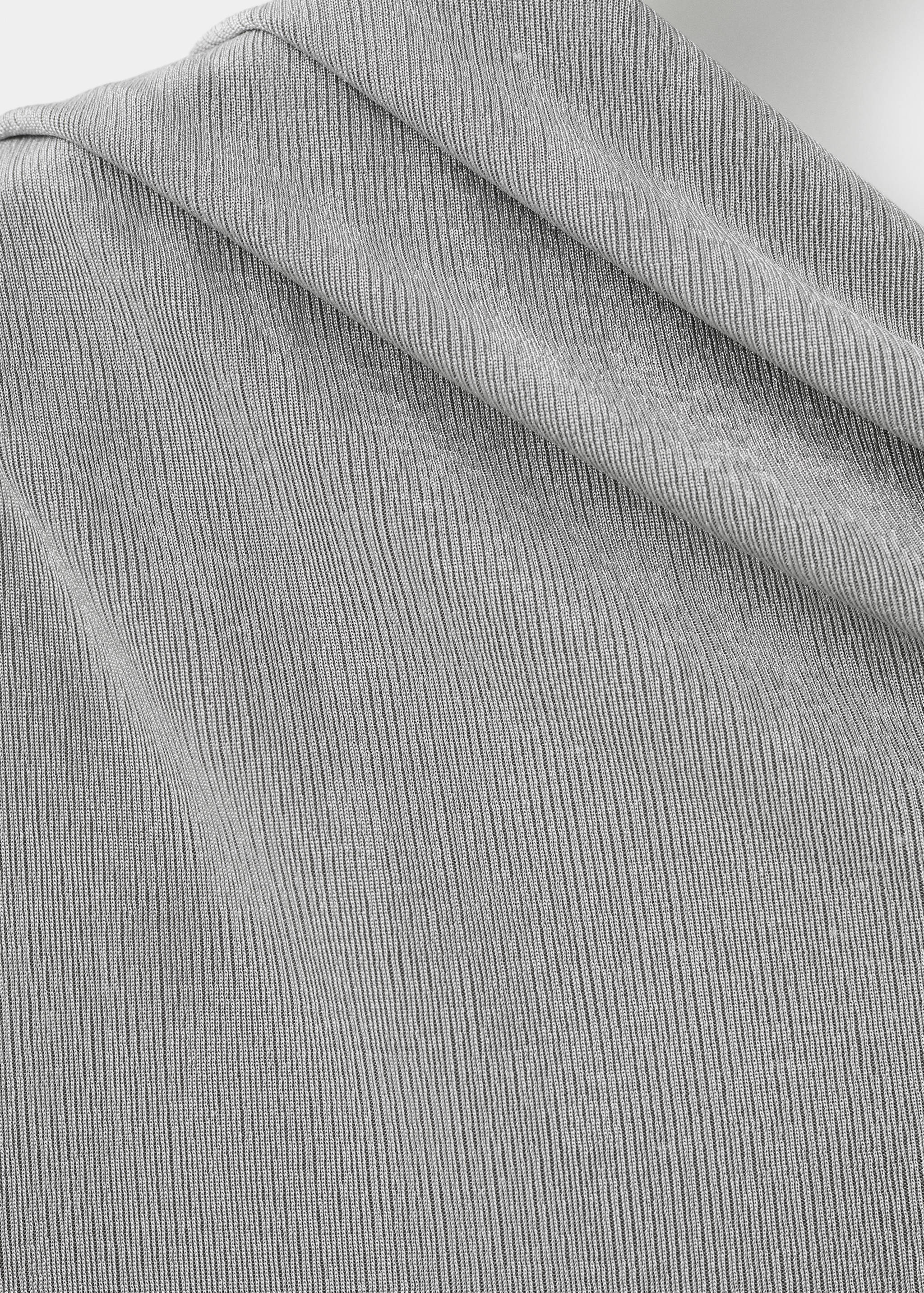 T-shirt assimétrica de manga comprida - Pormenor do artigo 8