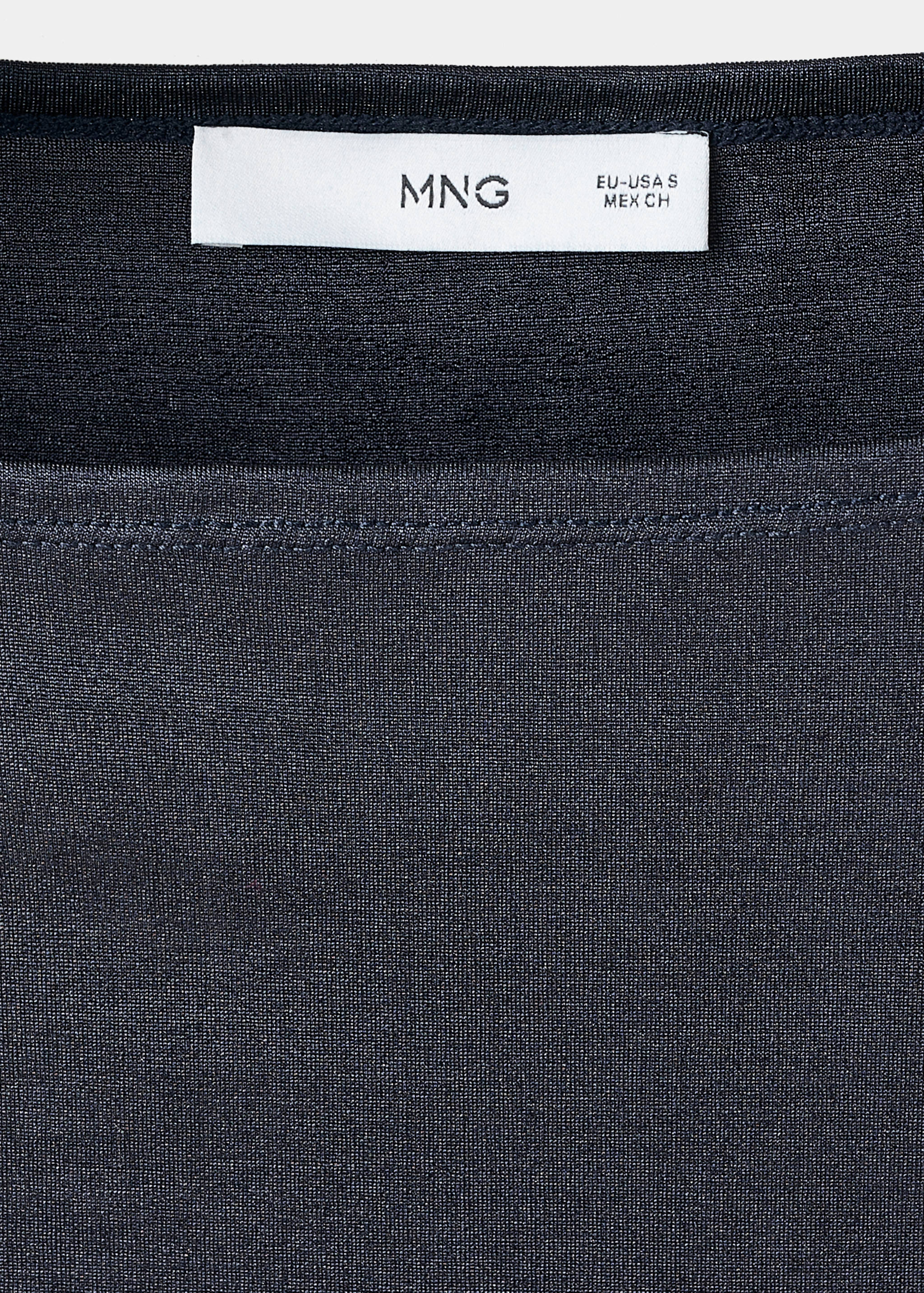 Metallic boat-neck top - Details of the article 0