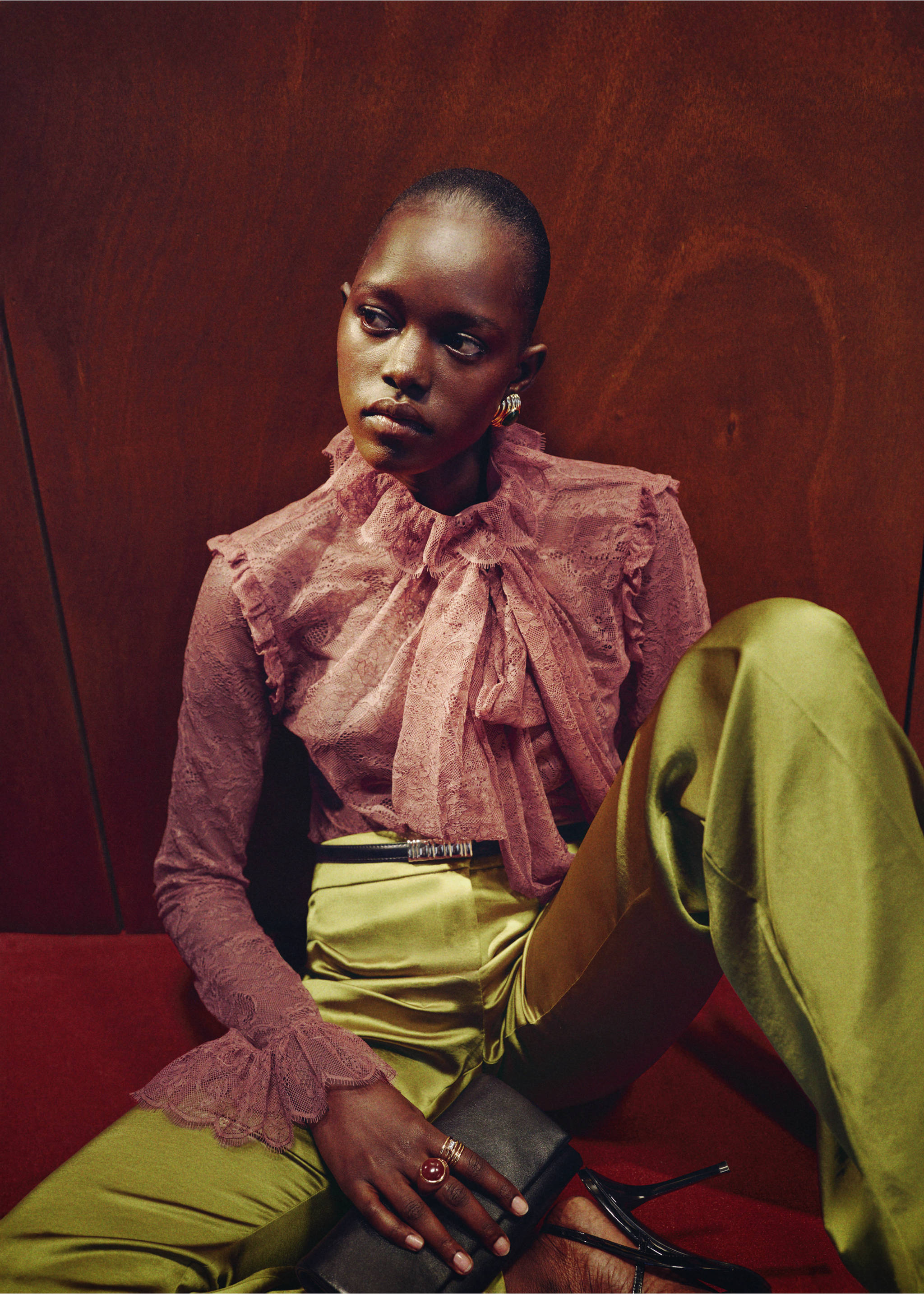 Pantalon droit satiné - Détail de l'article 1, Jaune. Ref: 17039122-00.