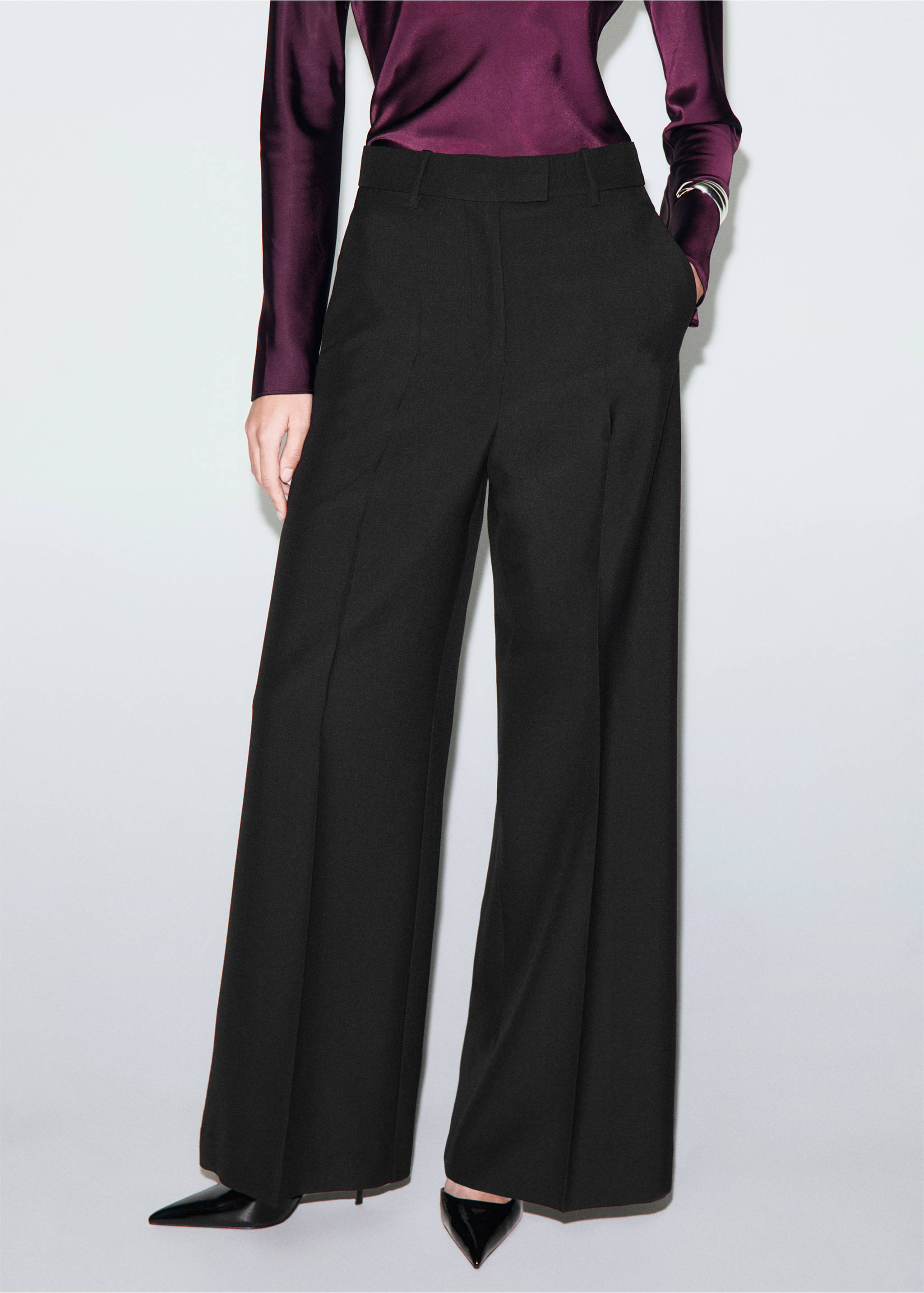 Pantalon costume laine mélangée - Plan moyen, Noir. Ref: 17039408-00.