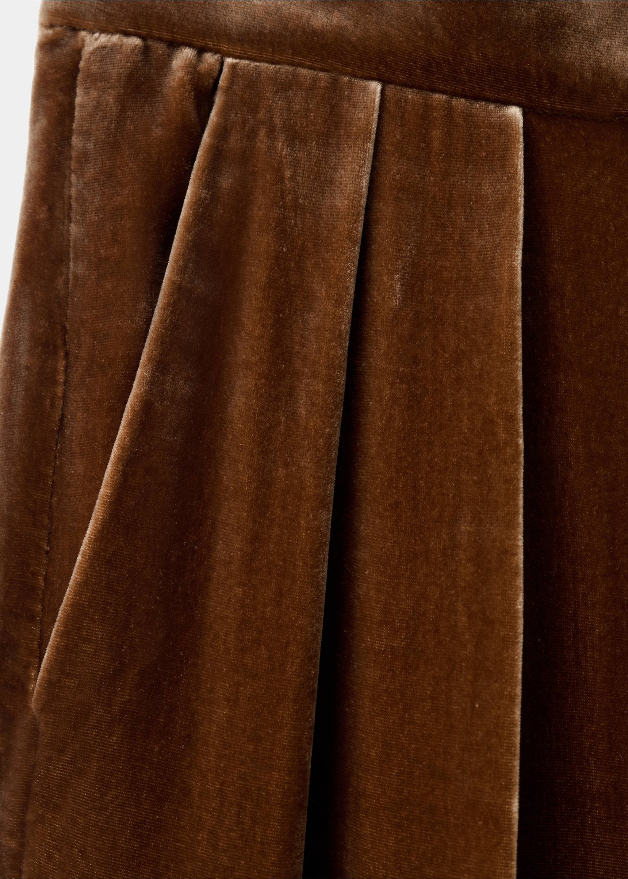 Velvet suit trousers - Details of the article 8, Caramel. Ref: 17039409-00.