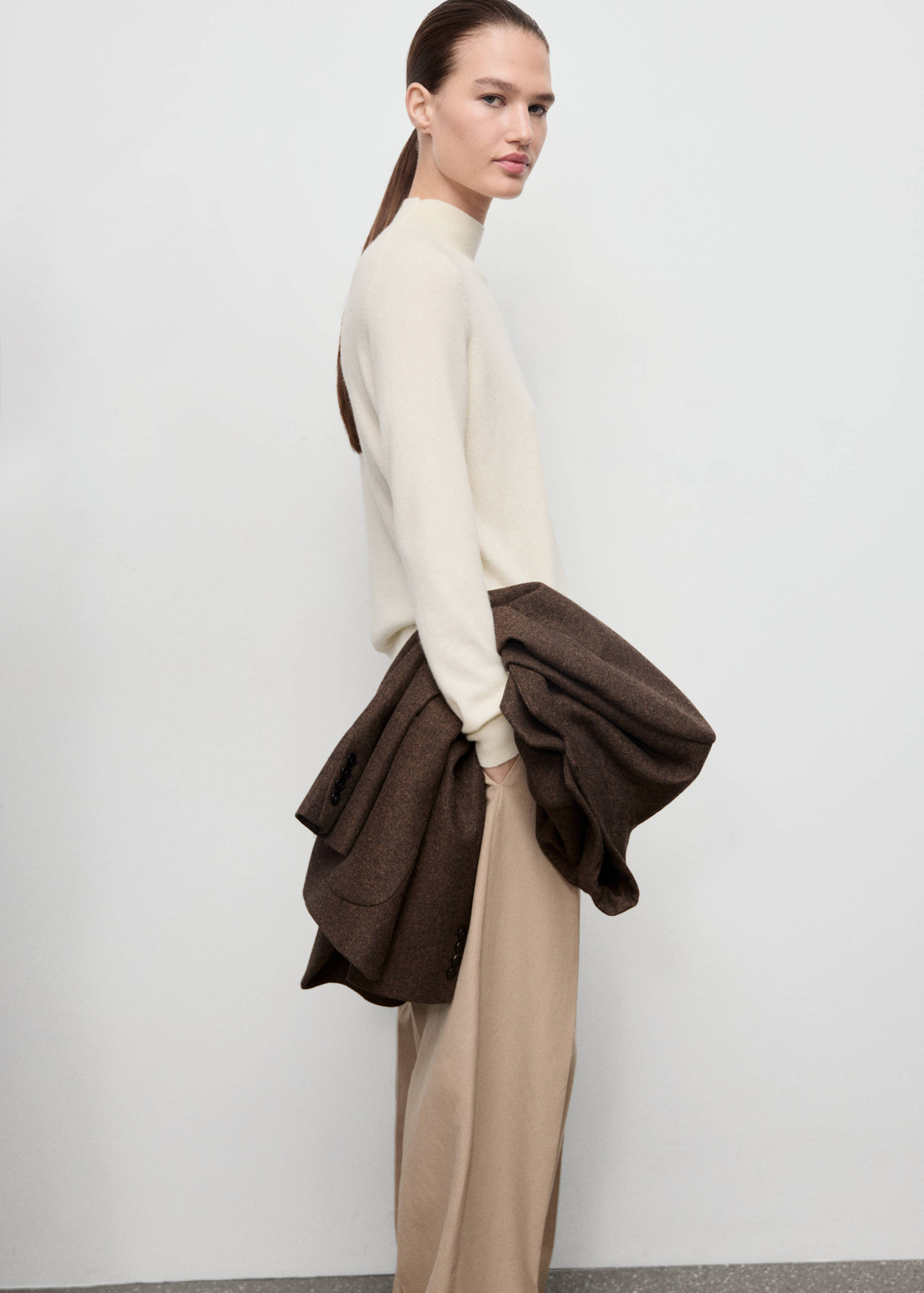 Pull-over 100 % cachemire col montant - Détail de l'article 6