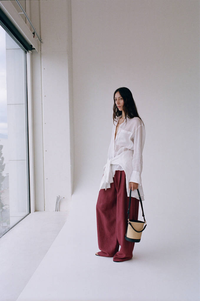 Small raffia bucket bag — Black