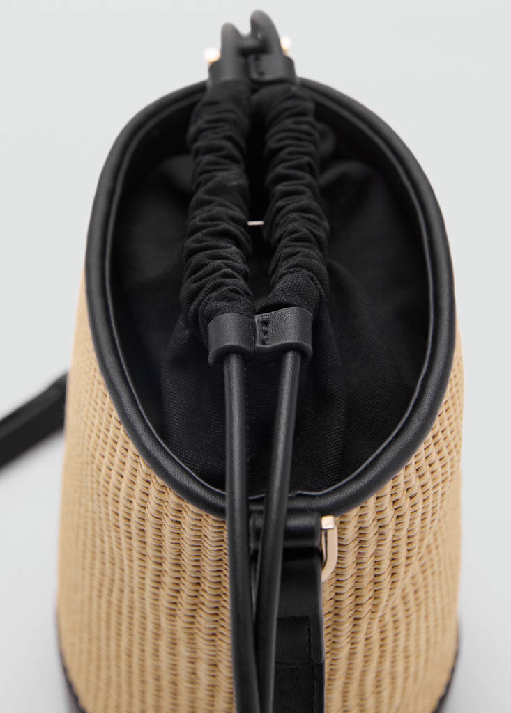 Small raffia bucket bag — Black