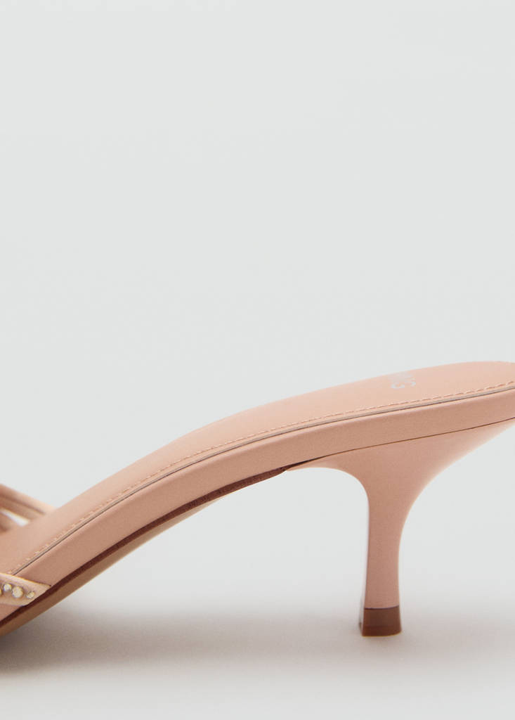 Rhinestone kitten heel sandals — Nude