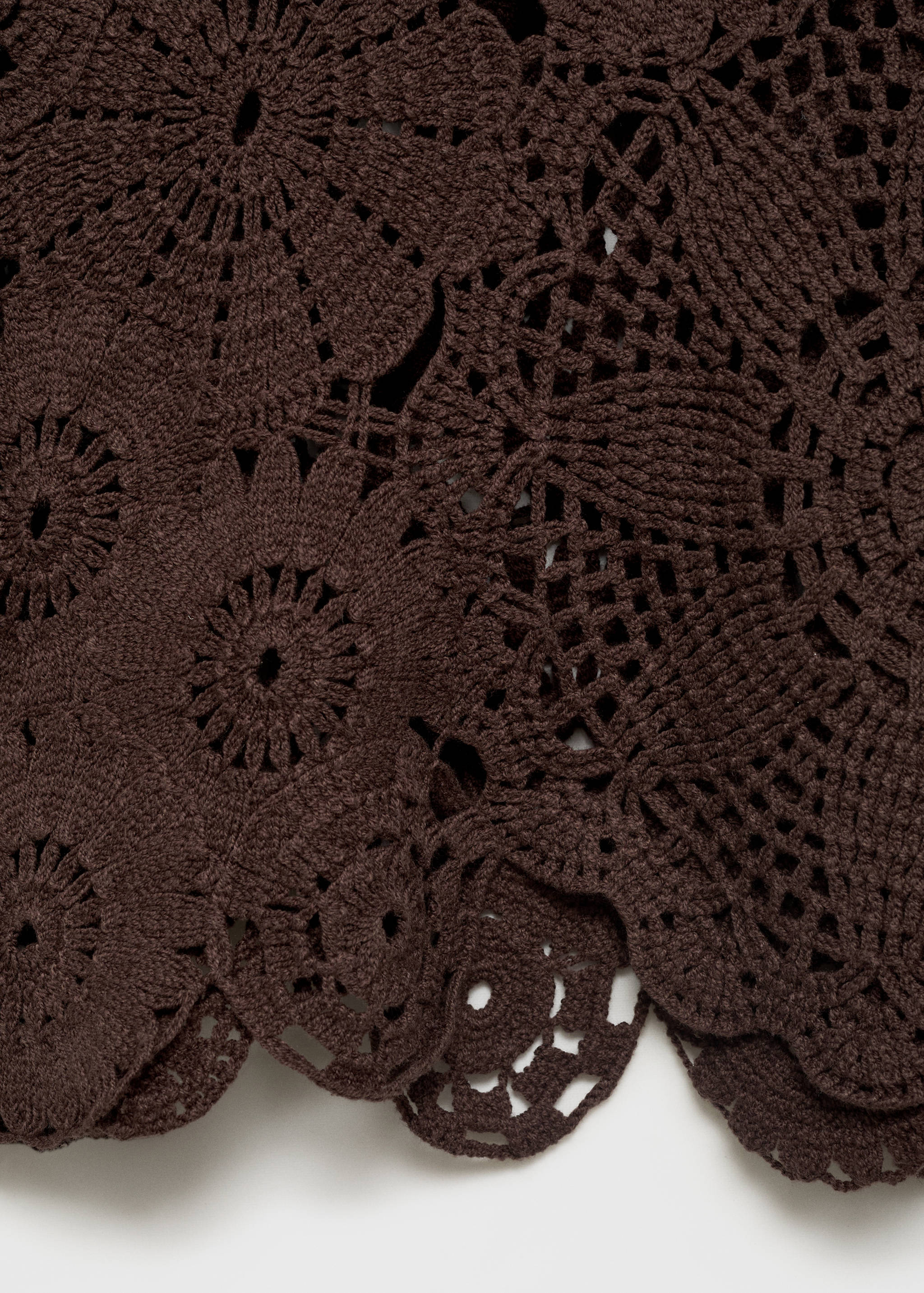 Crochet sweater with flowers - Details of the article 8