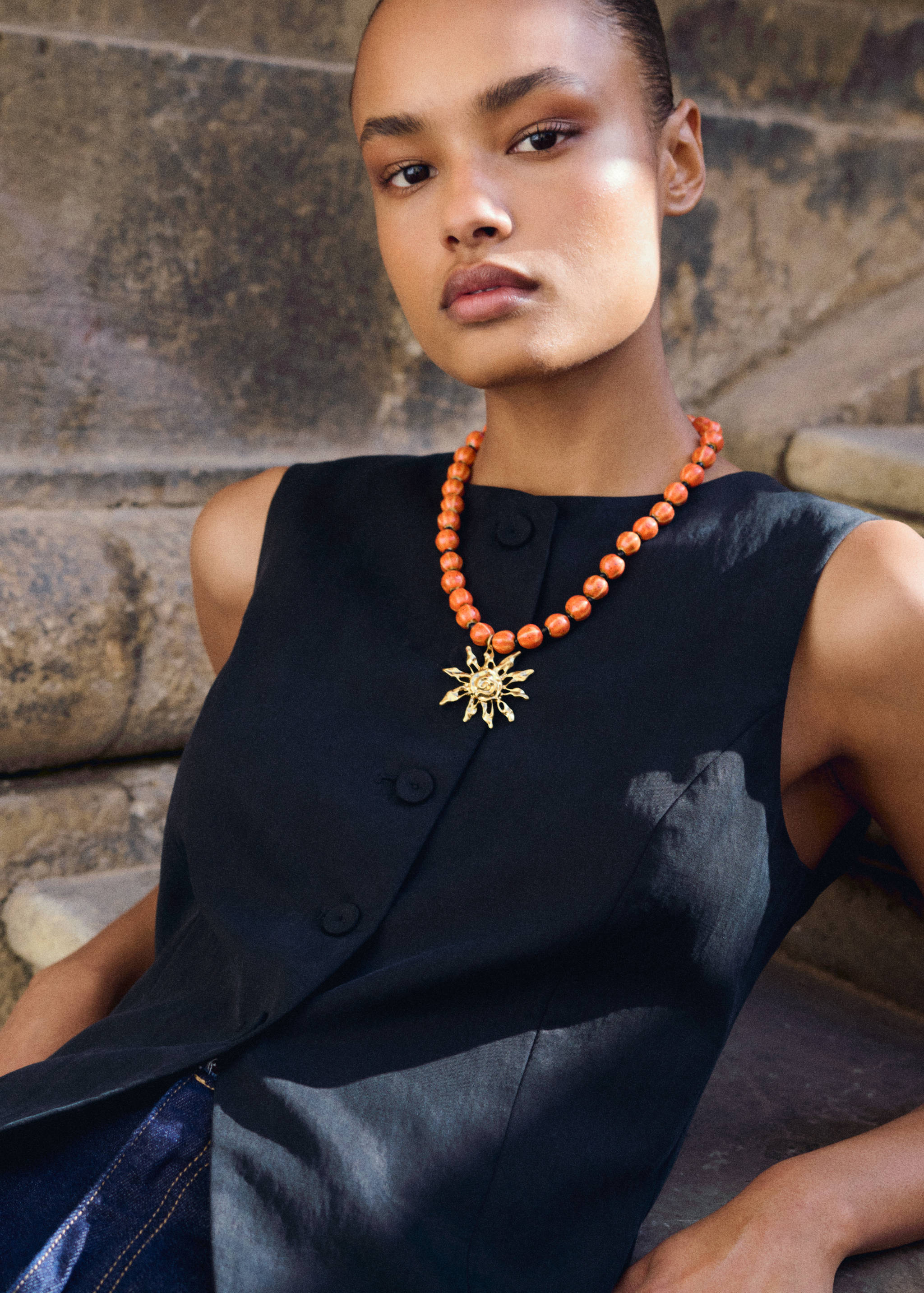 Collier boules en céramique avec pendentif soleil - Détail de l'article 9