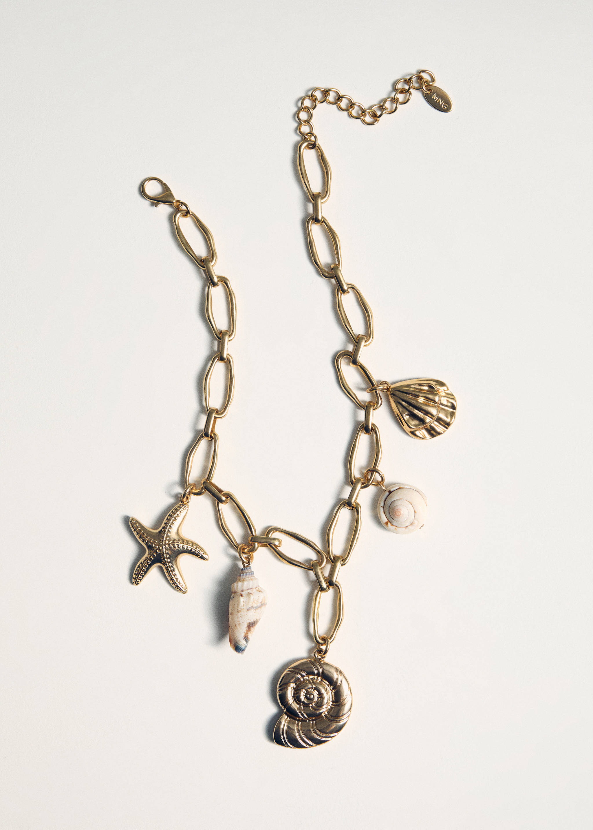 Shells bead necklace - Details of the article 5