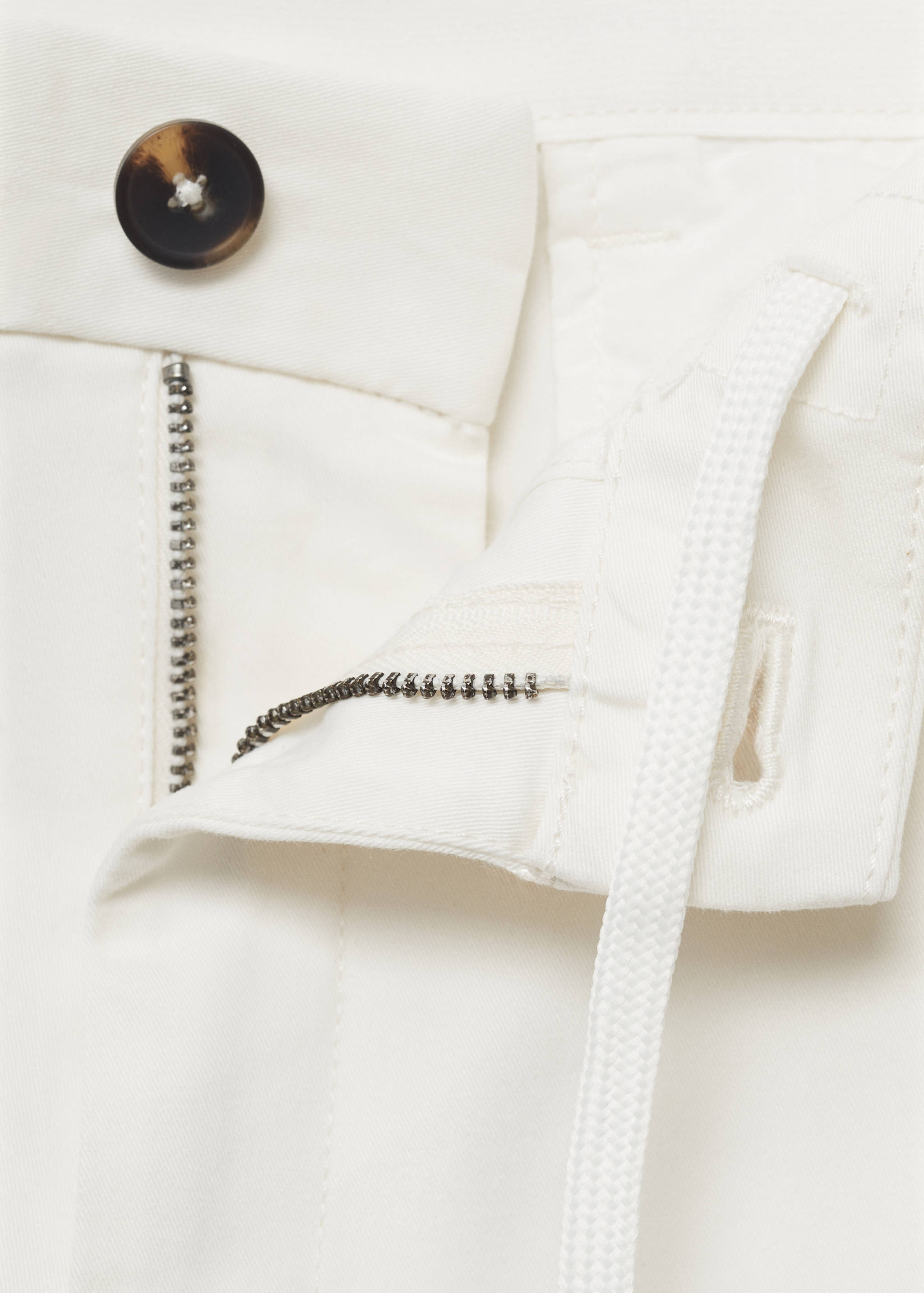 Calças chino Parto cropped e tapered fit - Pormenor do artigo 8