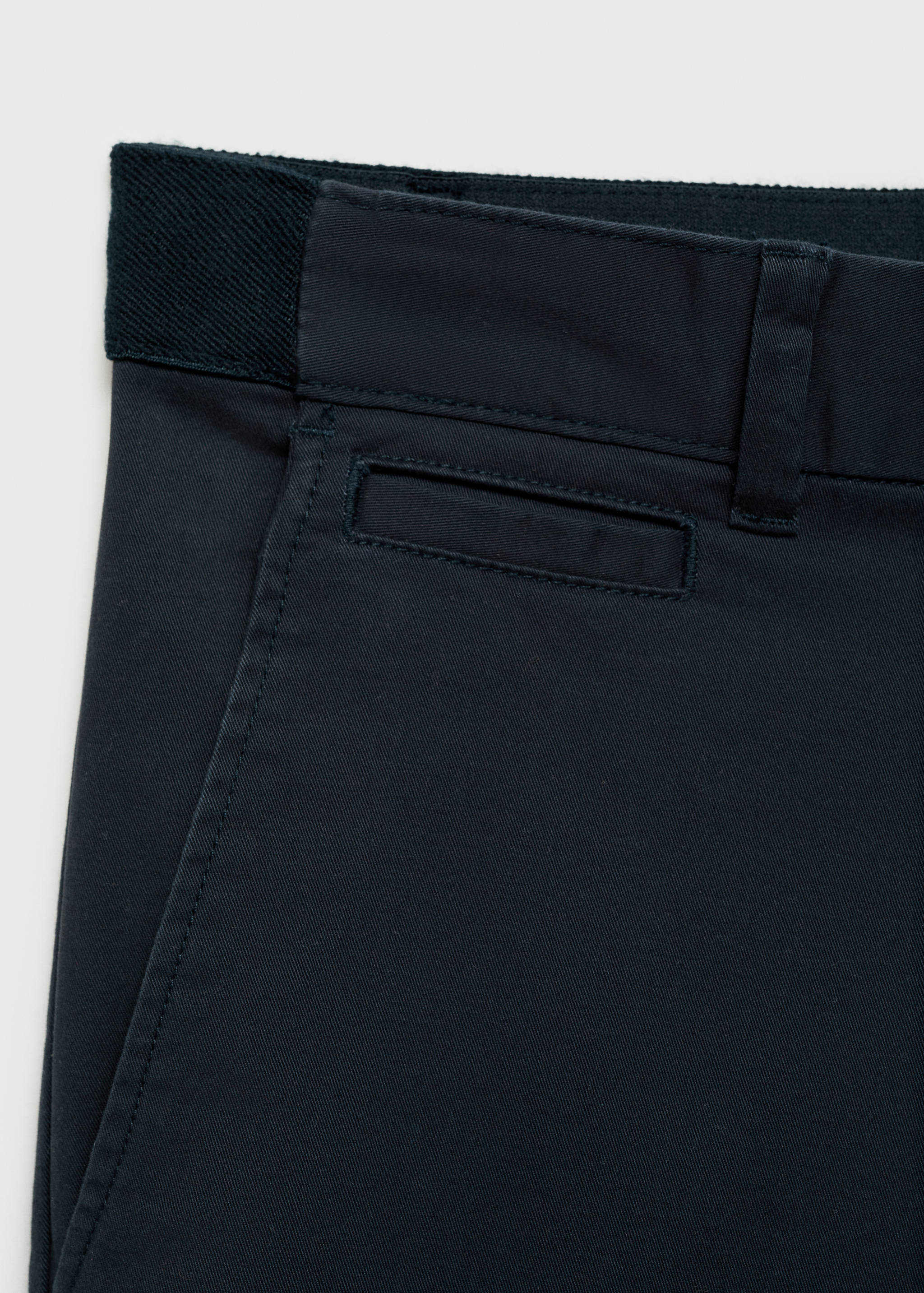 Calças chino Parto cropped e tapered fit - Pormenor do artigo 0
