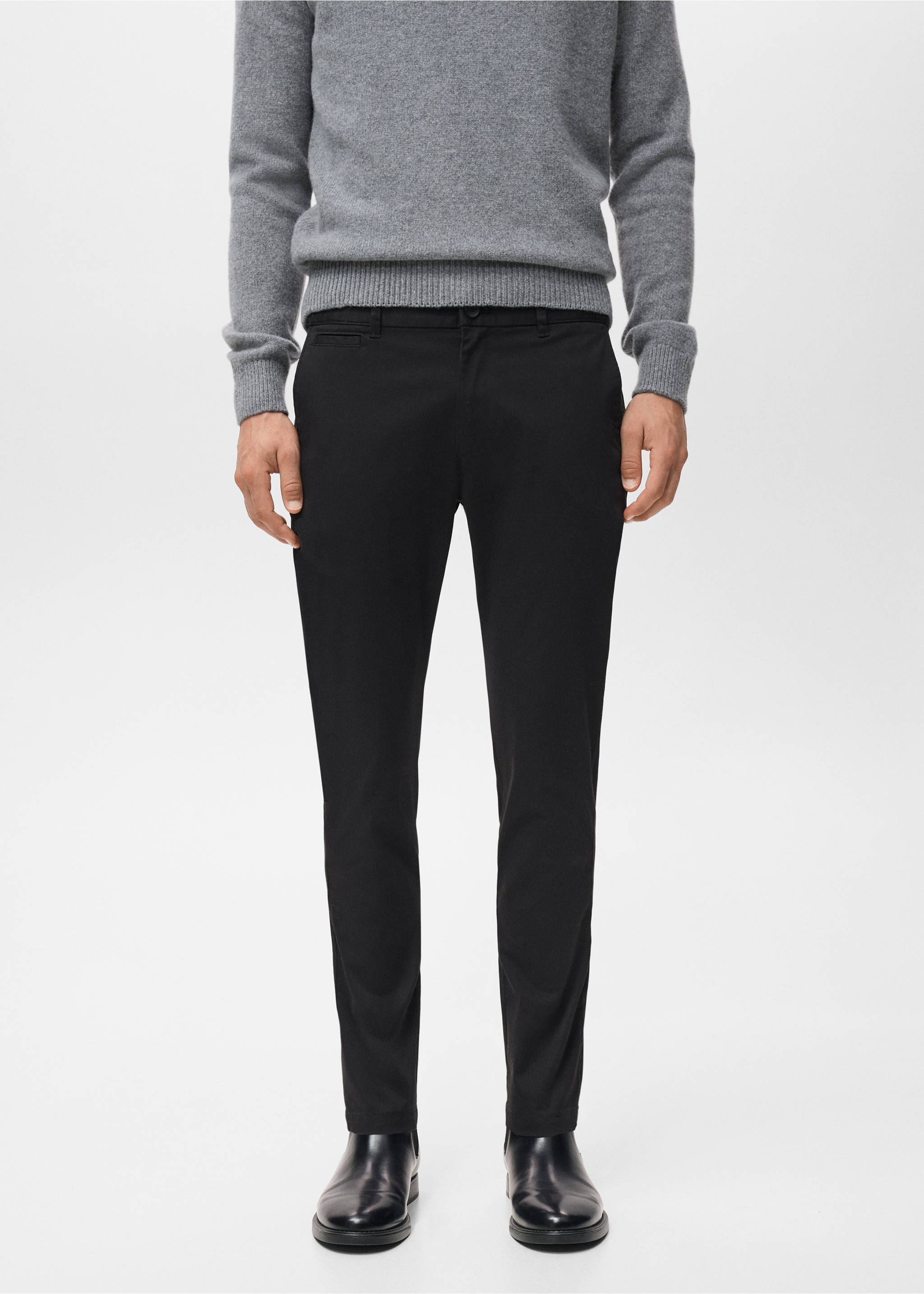 Pantalón Prato chino cropped tappered - Plano medio, Negro. Ref: 17041144-00.