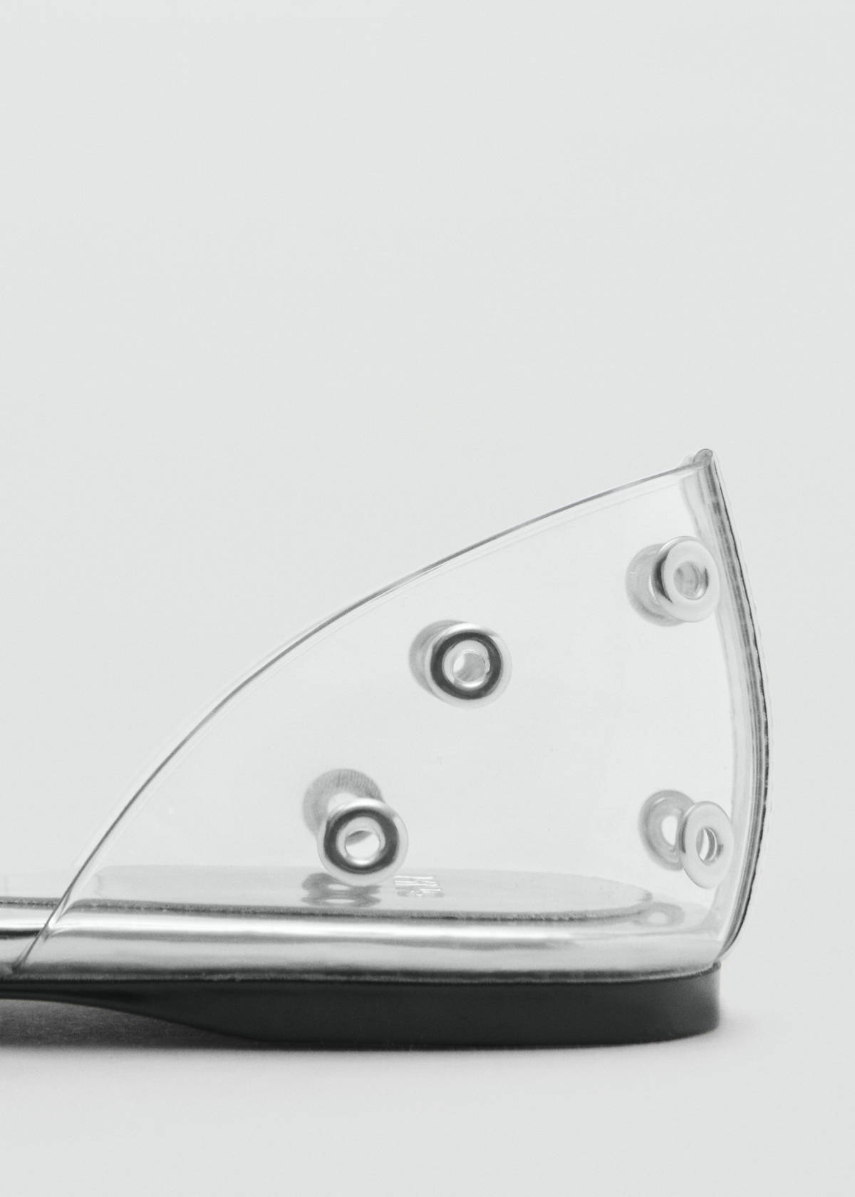 Vinyl shoes with eyelets — Silver