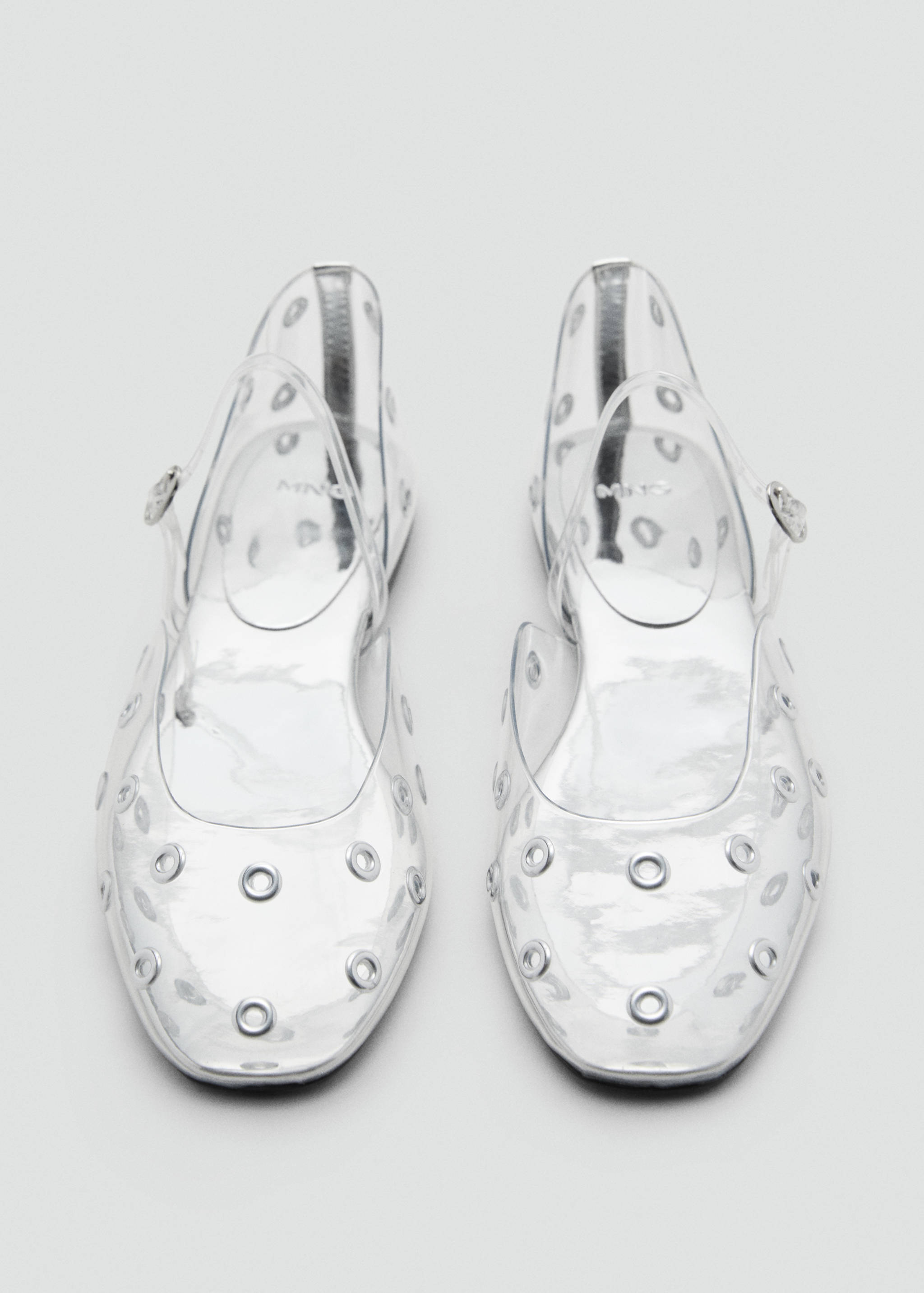 Vinyl shoes with eyelets - Details of the article 2