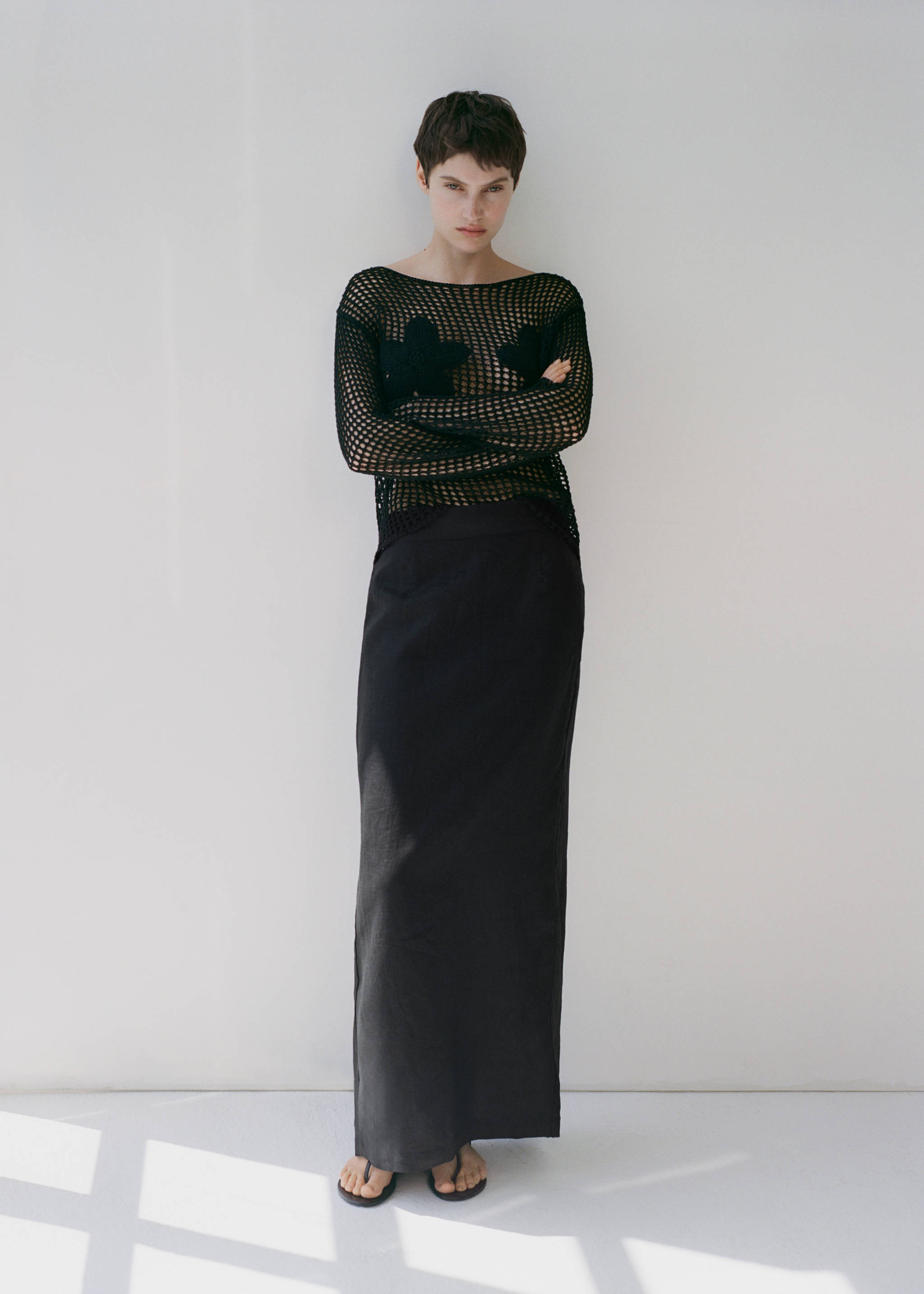 Jupe crayon lin - Détail de l'article 7, Noir. Ref: 17041158-00.