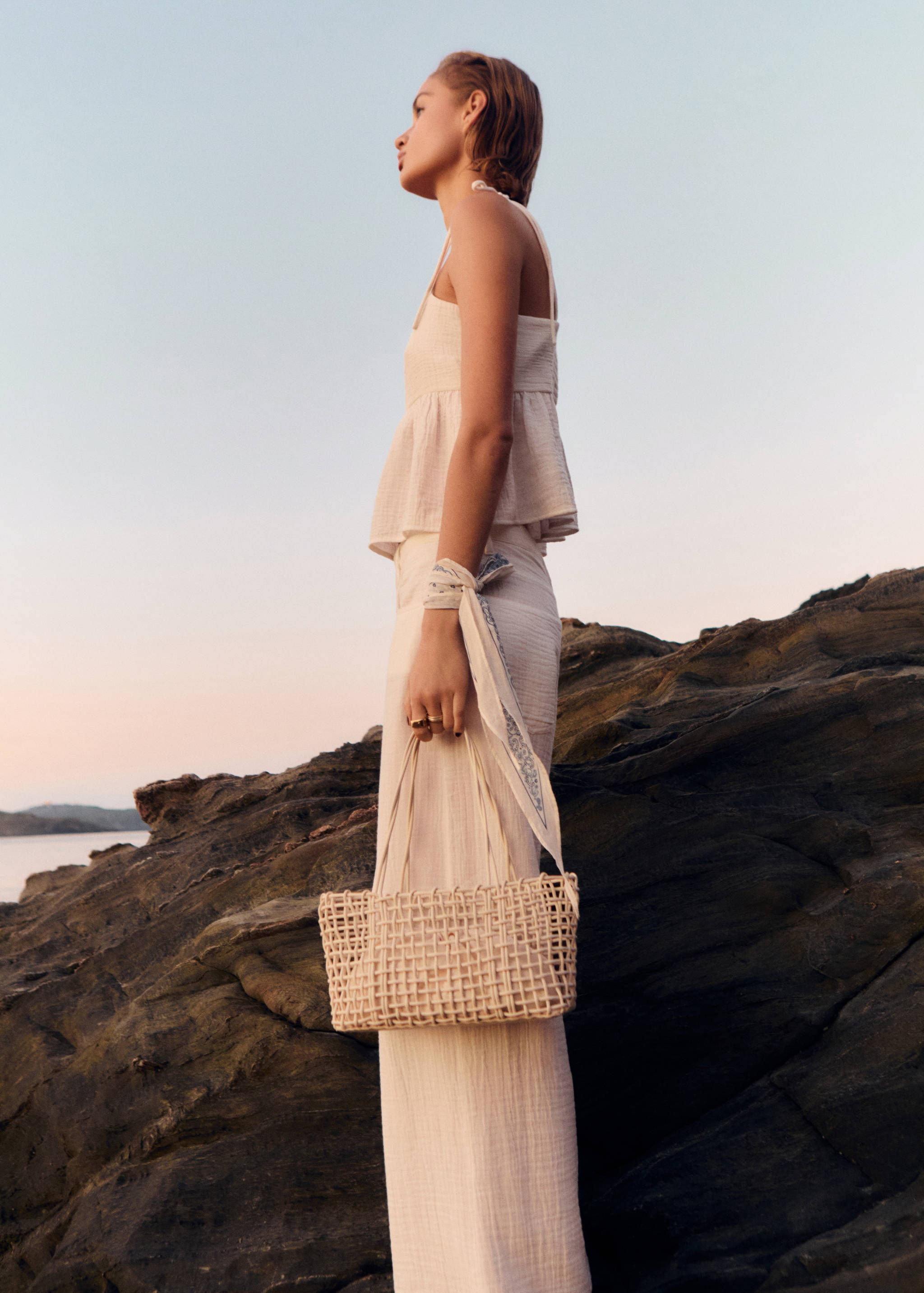 Medium braided shoulder bag - General plane