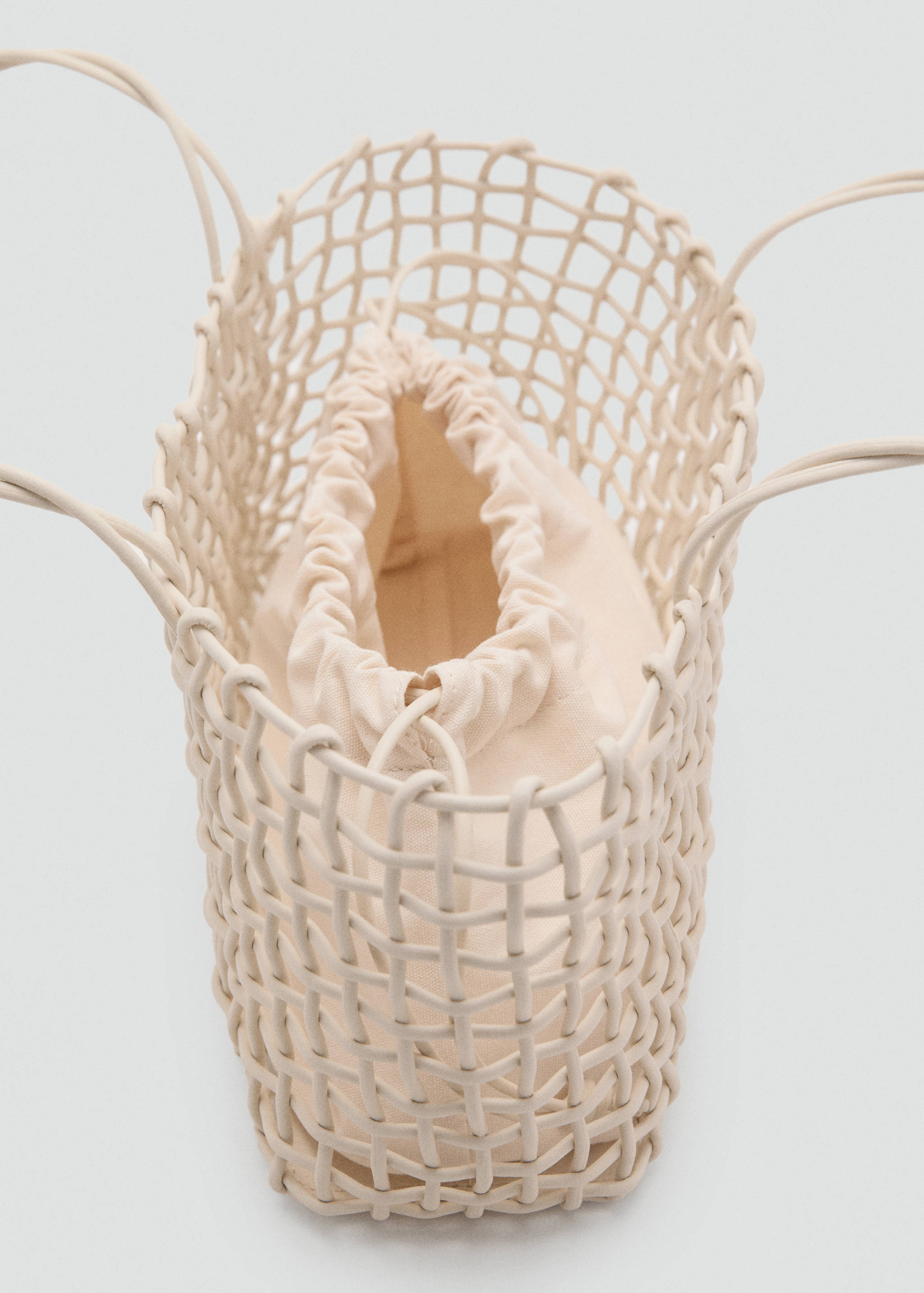 Medium braided shoulder bag - Details of the article 1