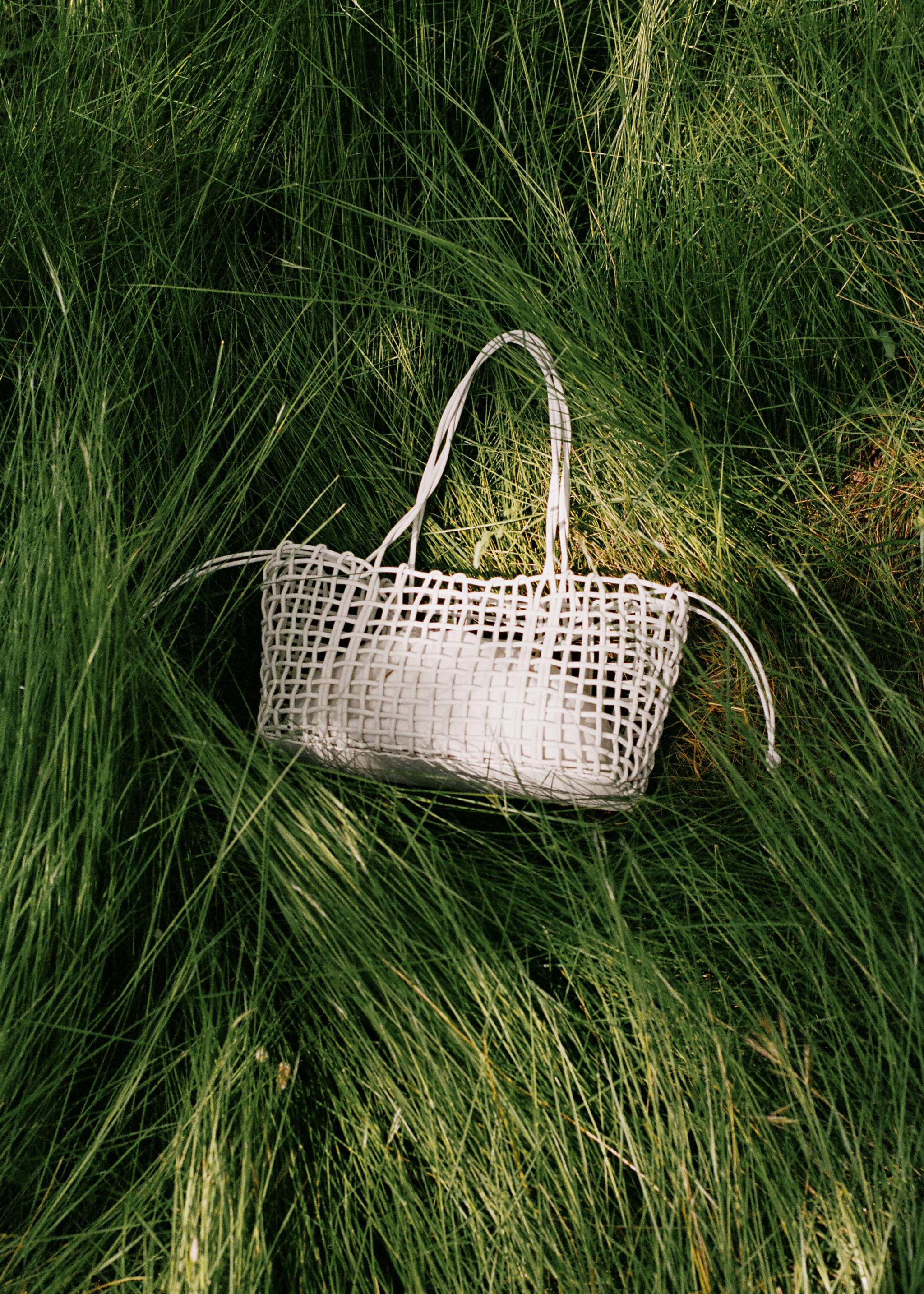 Medium braided shoulder bag - Details of the article 9
