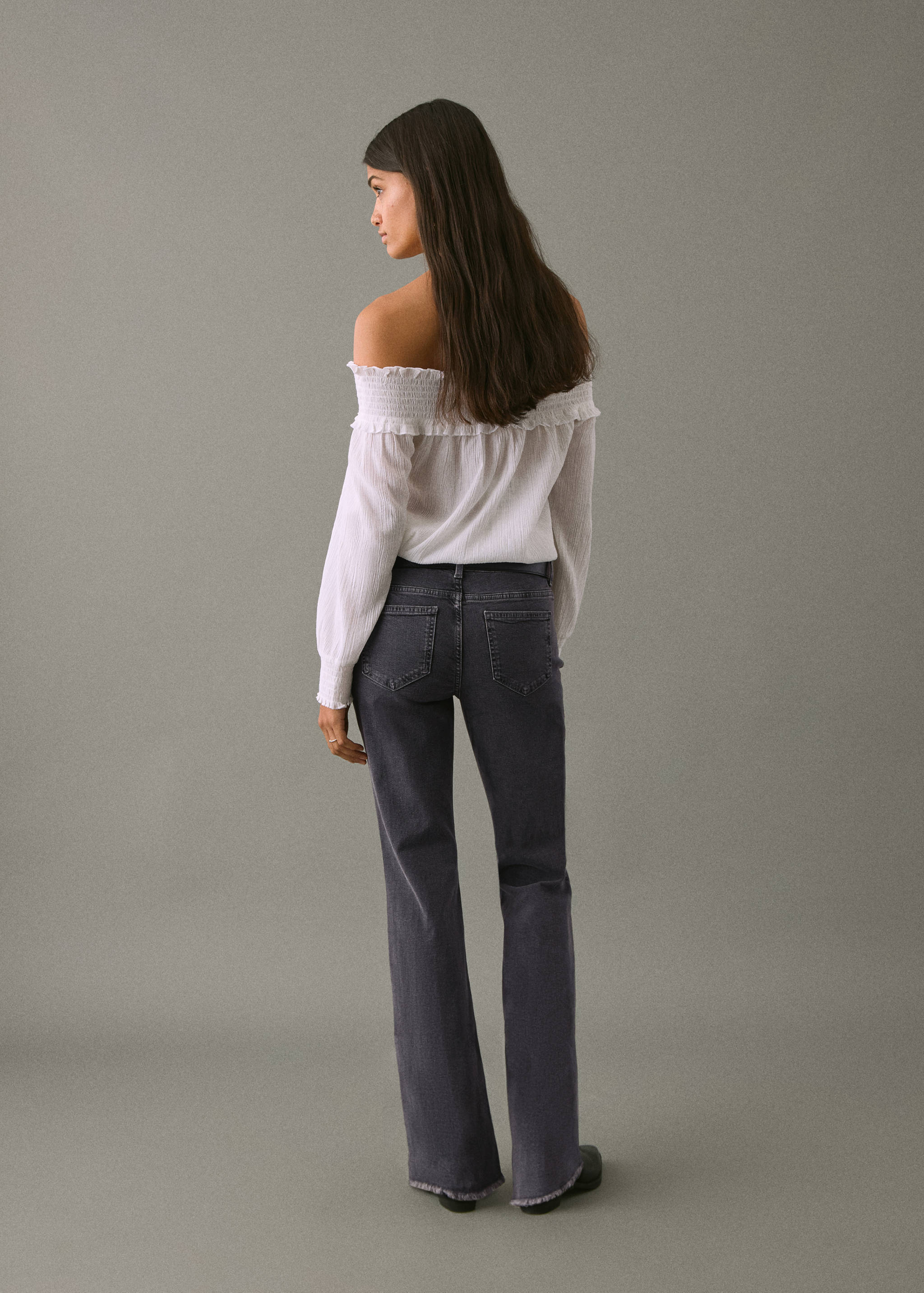 Frayed low-rise skinny jeans - Reverse of the article