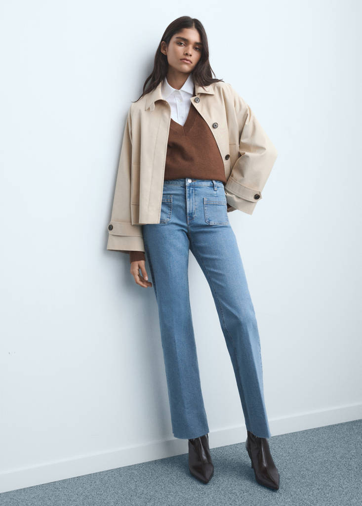 Flared cropped jeans with pockets — Medium Blue