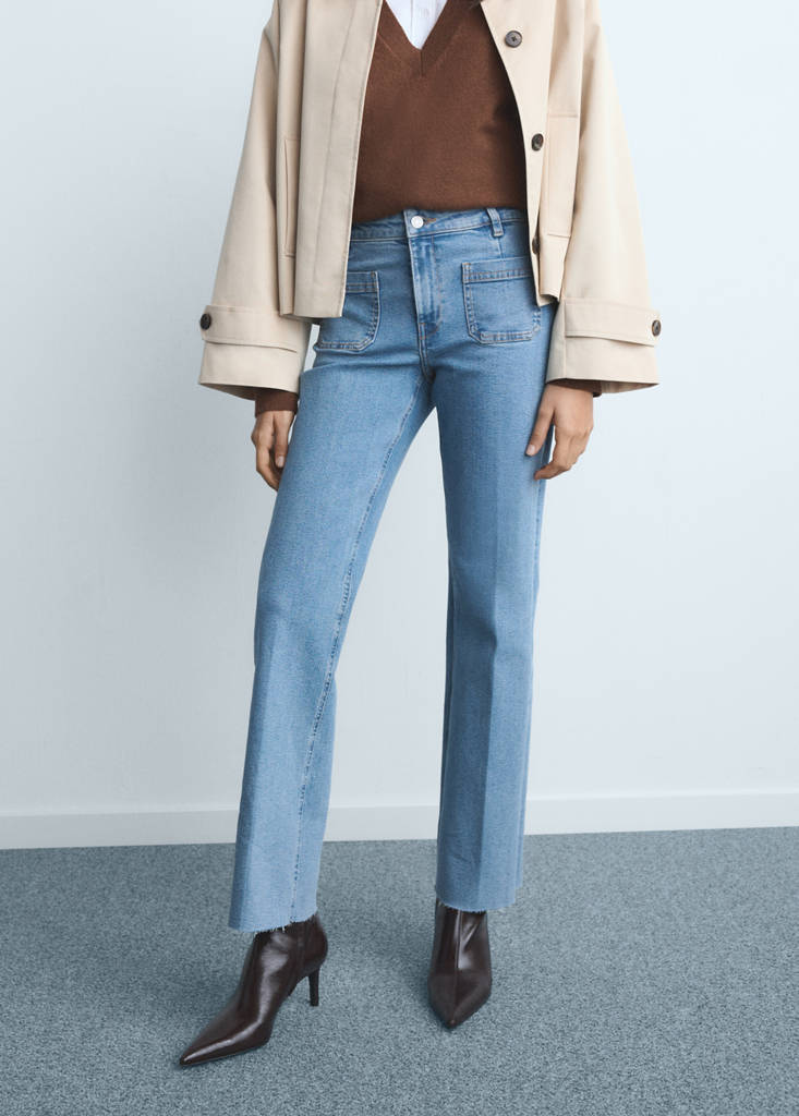 Flared cropped jeans with pockets — Medium Blue