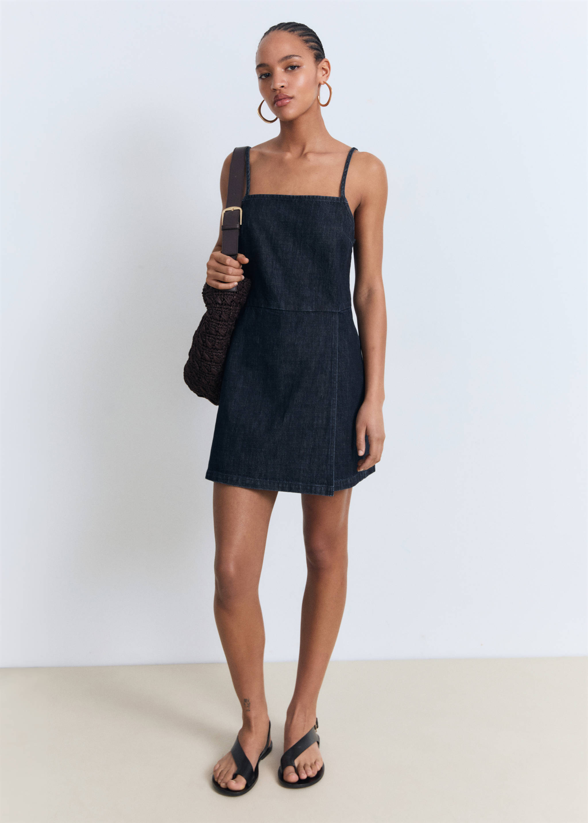 جمبسوت جينز كروس - رؤية عامة