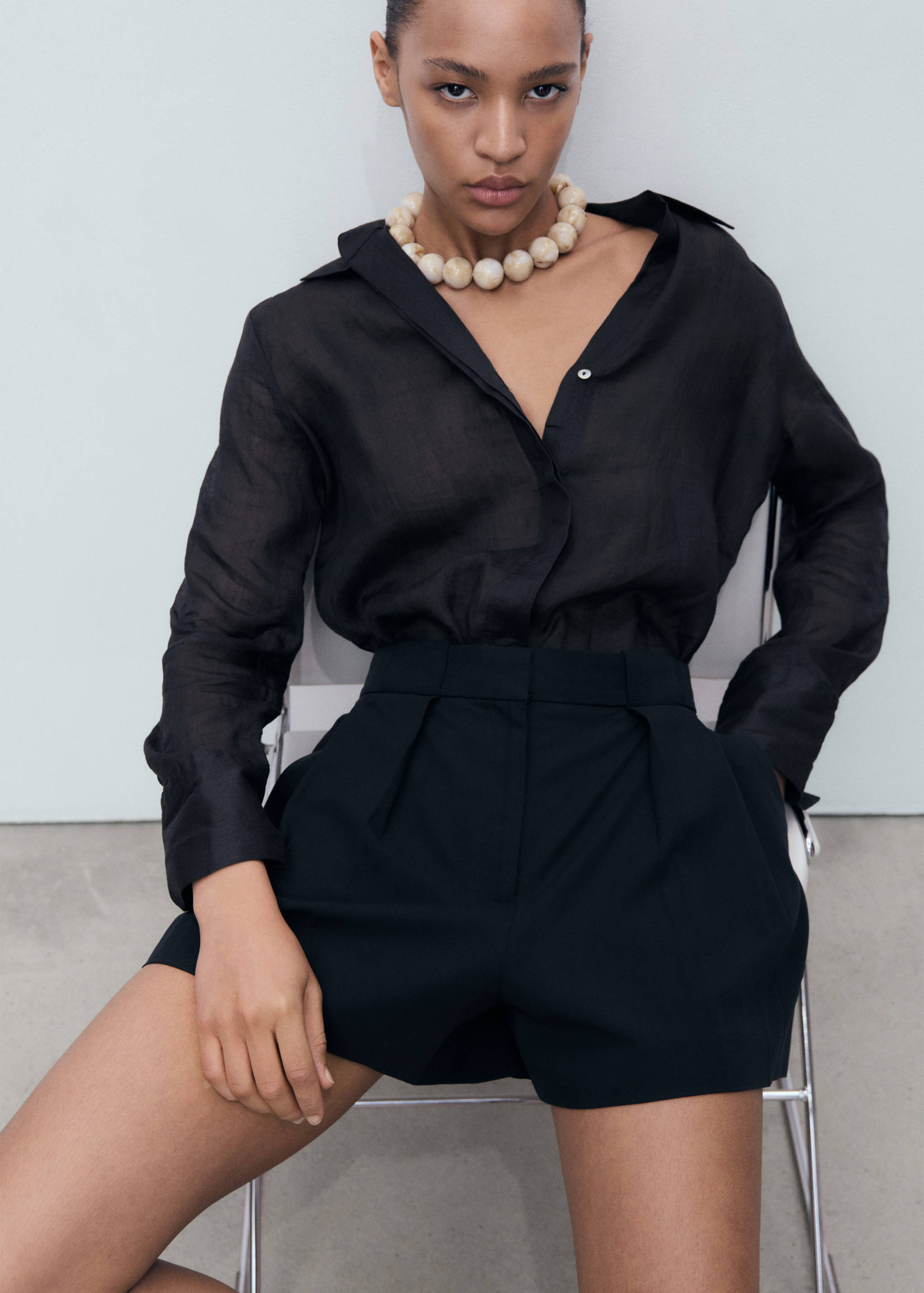 Pleated suit shorts - Details of the article 2