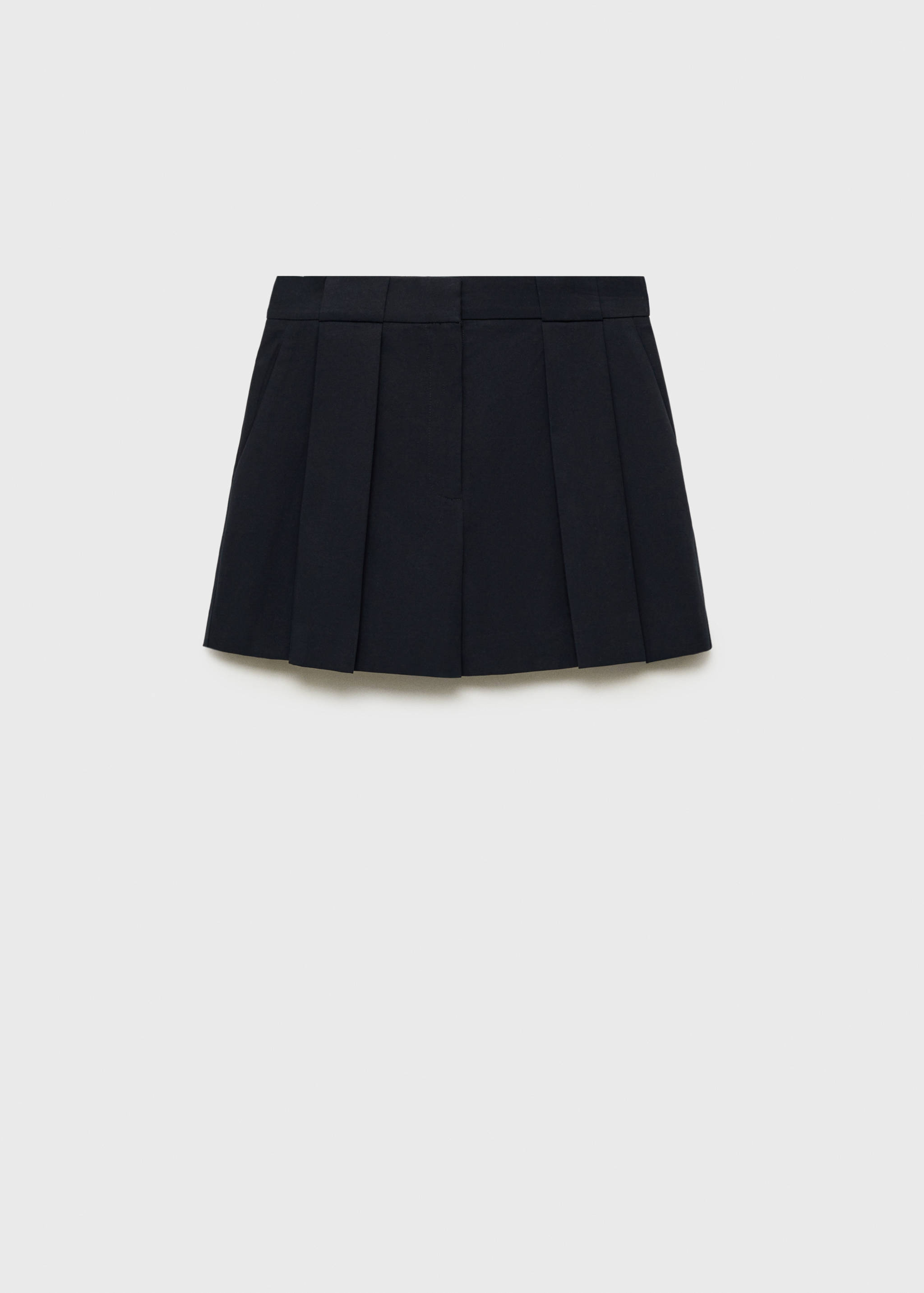 Pleated suit shorts - Article without model