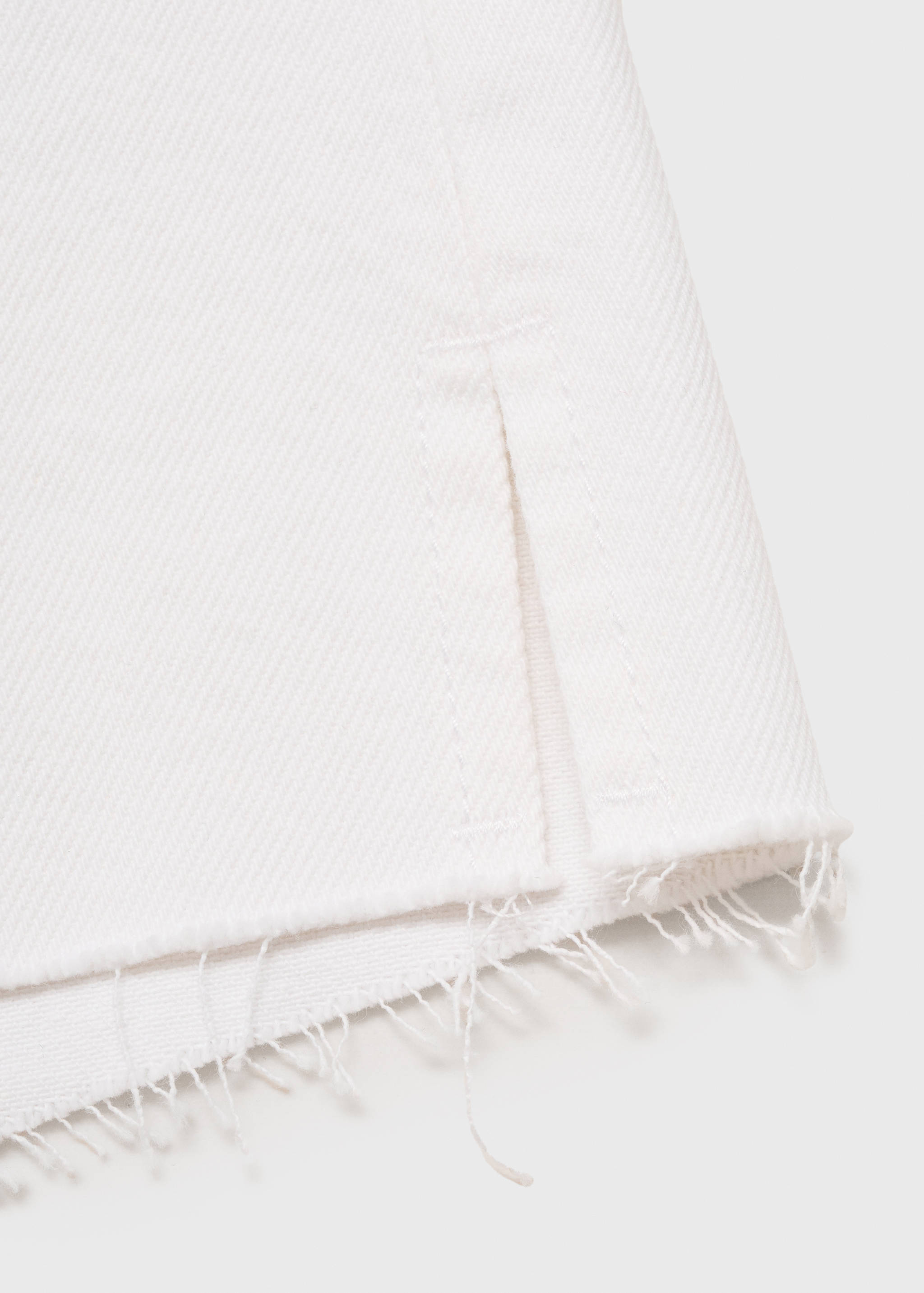 Denim shorts with frayed hem - Details of the article 0