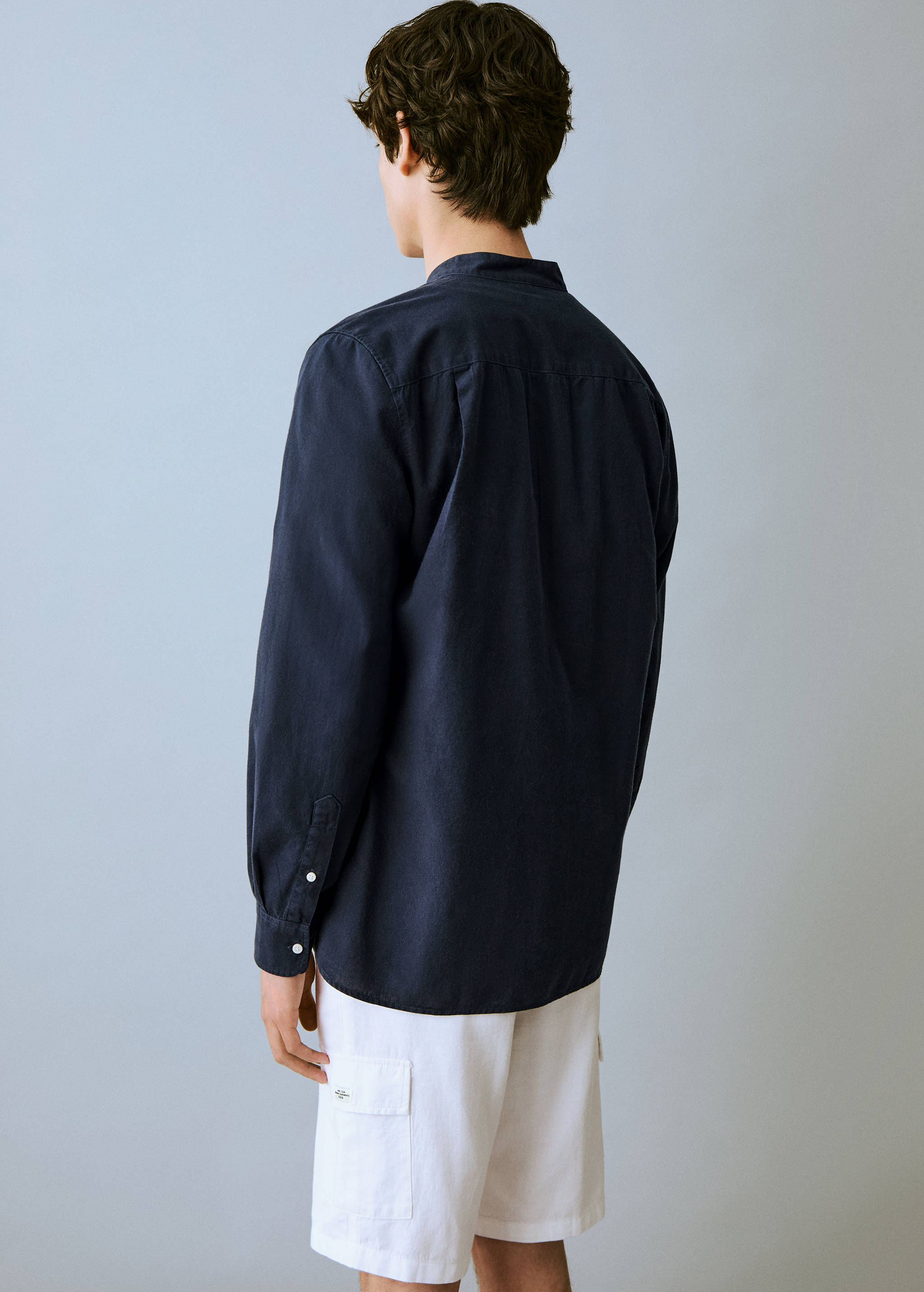 Cargo linen bermuda shorts - Reverse of the article