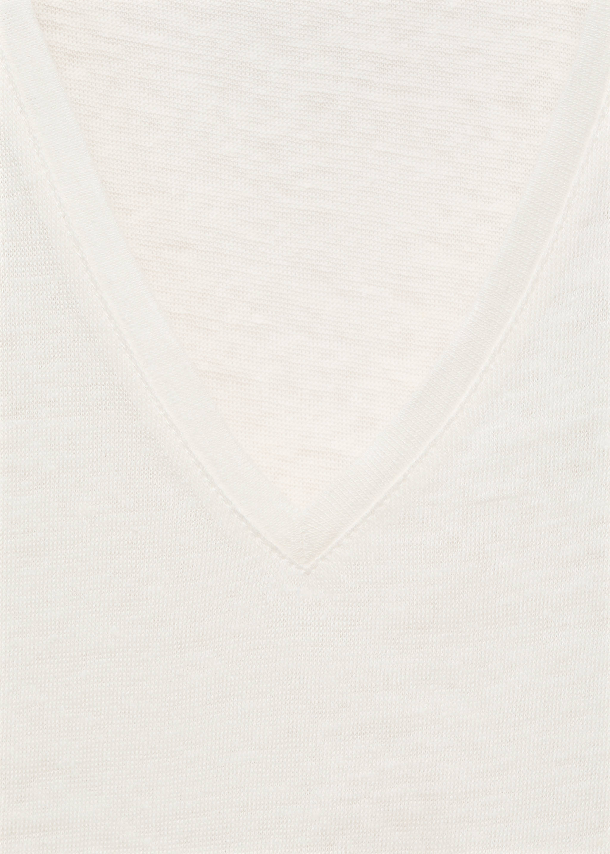 V-neck linen t-shirt - Details of the article 8