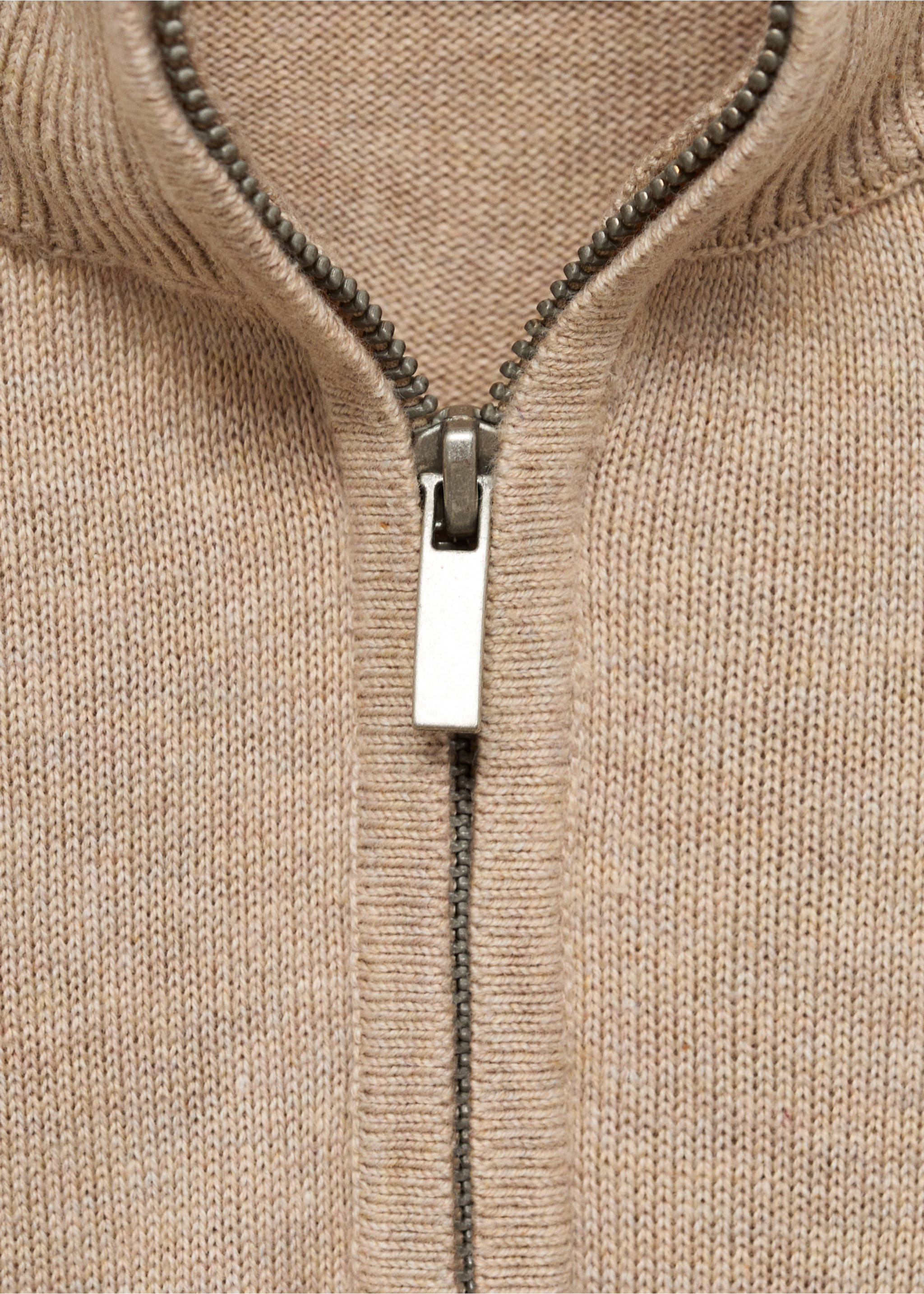 Jersey punto cuello perkins - Detalle del artículo 8, Arena. Ref: 17041224-00.