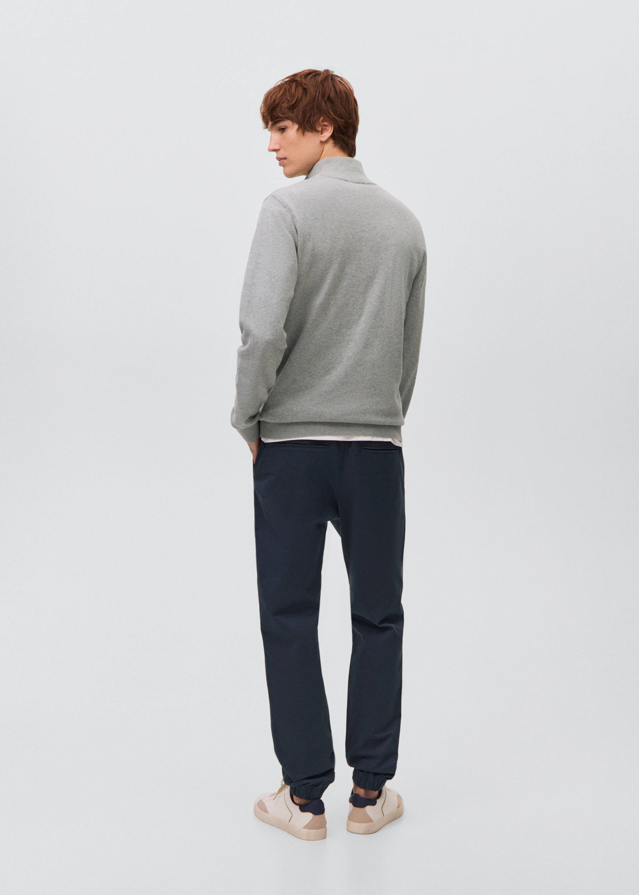 Perkins yaka kazak - Ürünün arkası