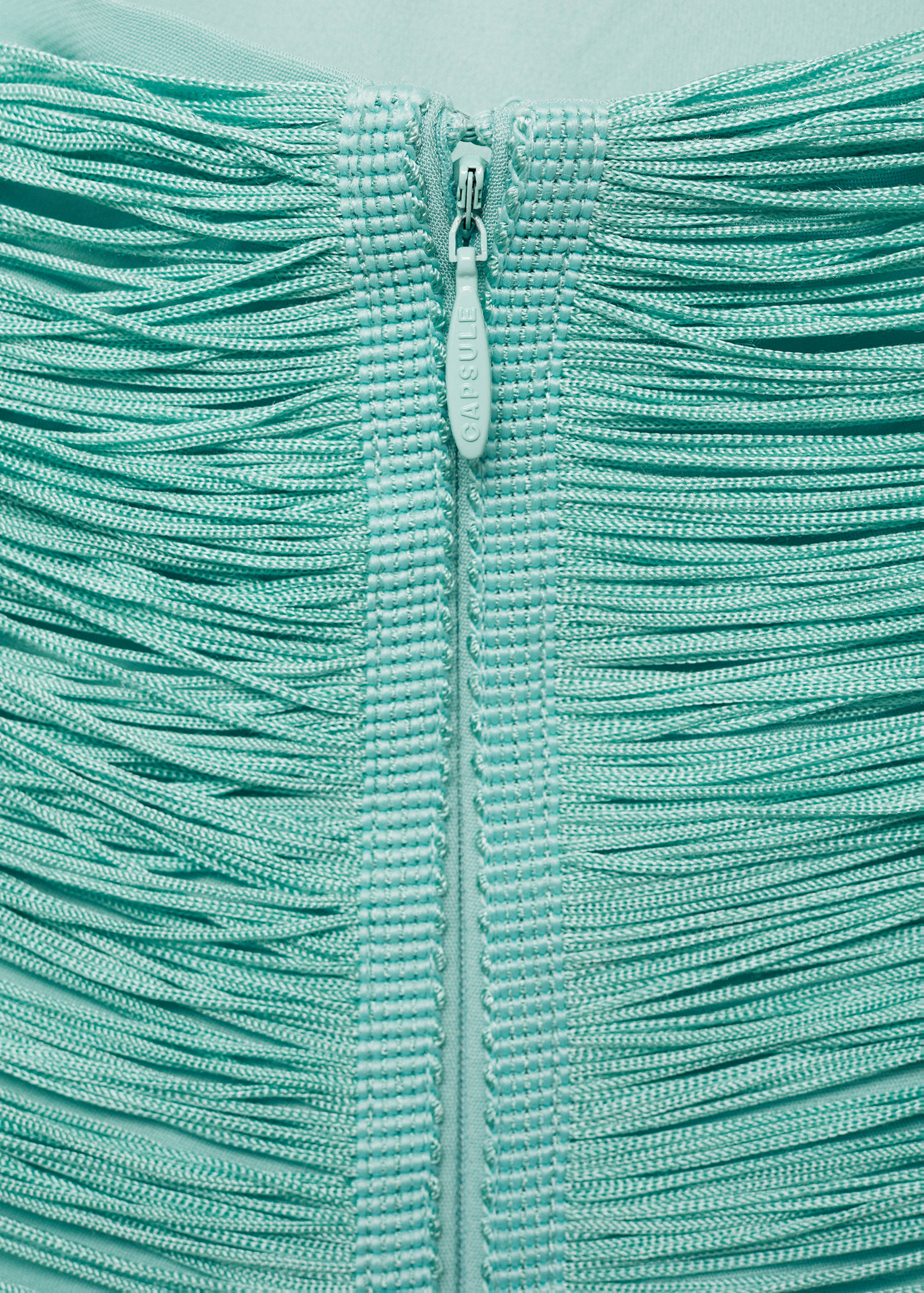Fransenkleid mit Rückenausschnitt - Detail des Artikels 0