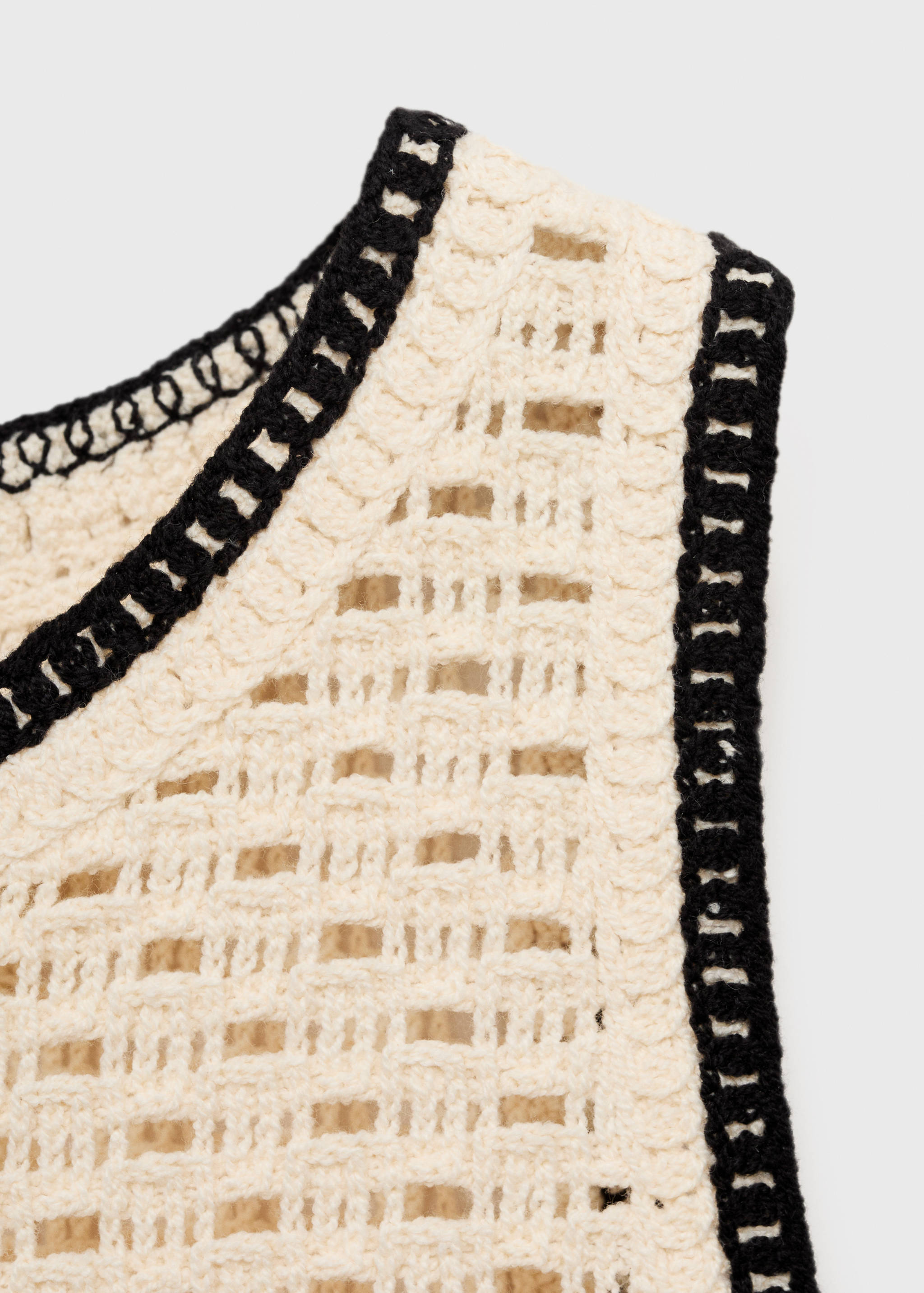 Atasan crochet dengan detail bunga - Rincian barang 8