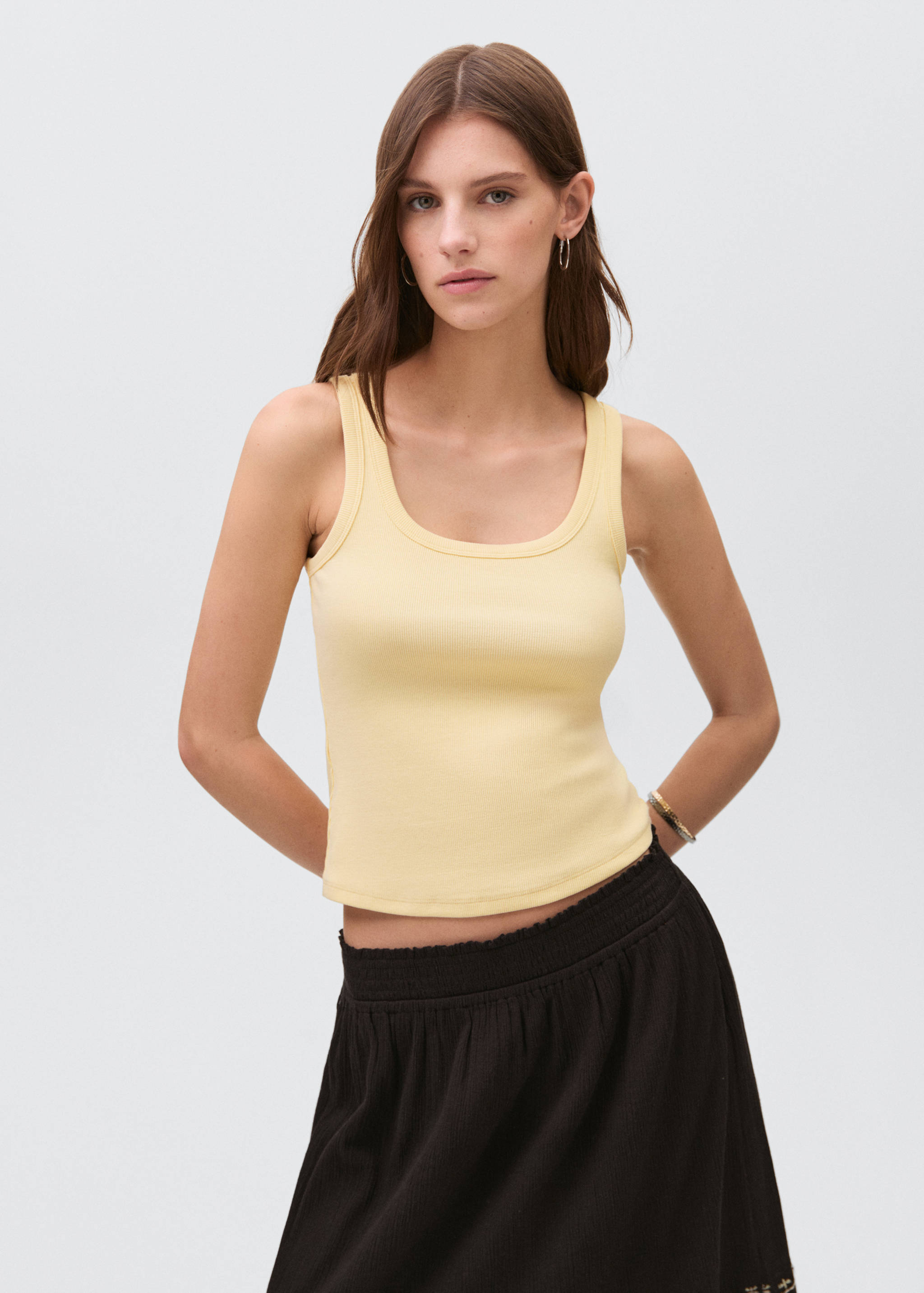 توب منسوج به شريط - رؤية وسط