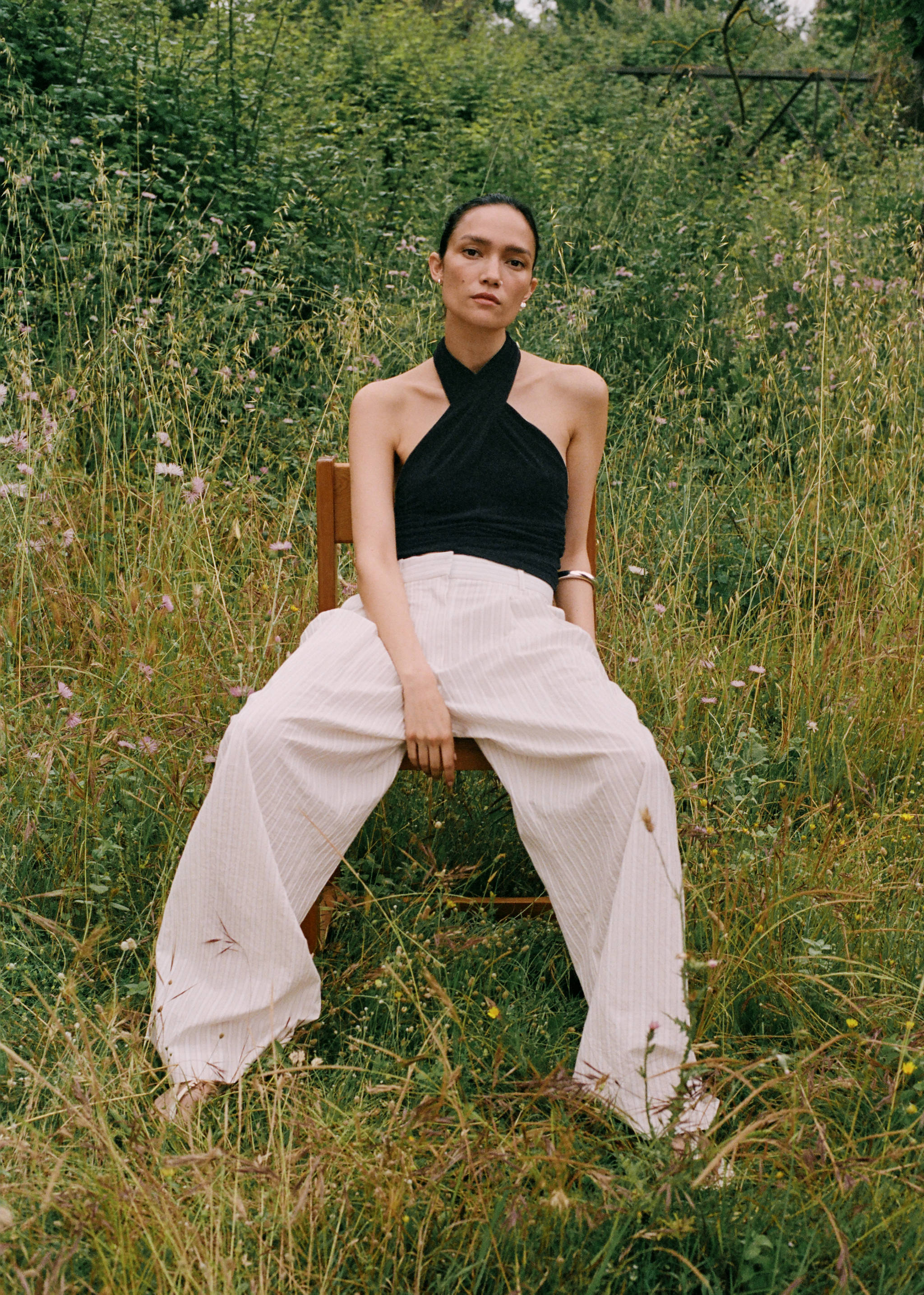 Top halter petrecut - Detaliu al articolului 6