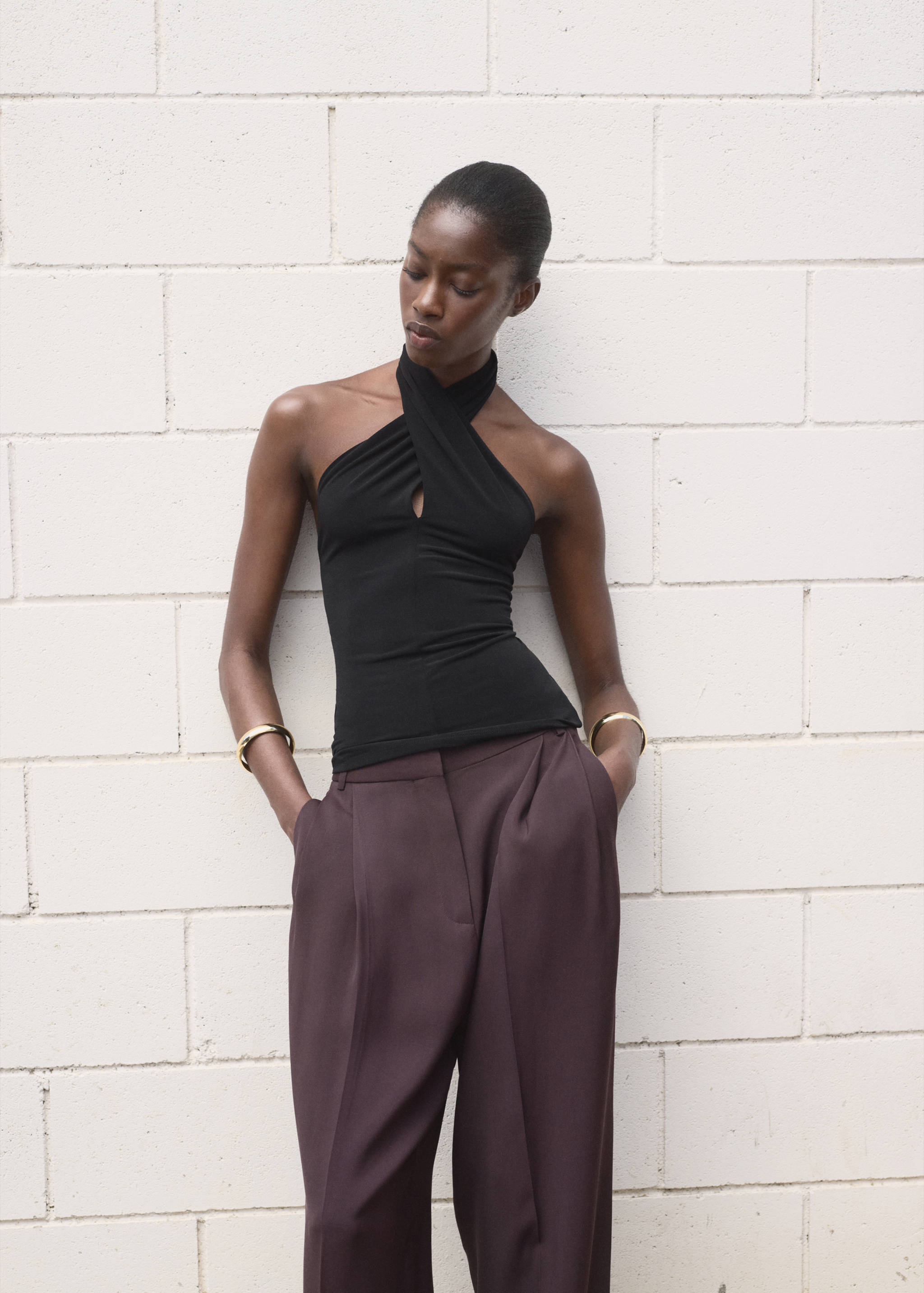 Top halter petrecut - Detaliu al articolului 2