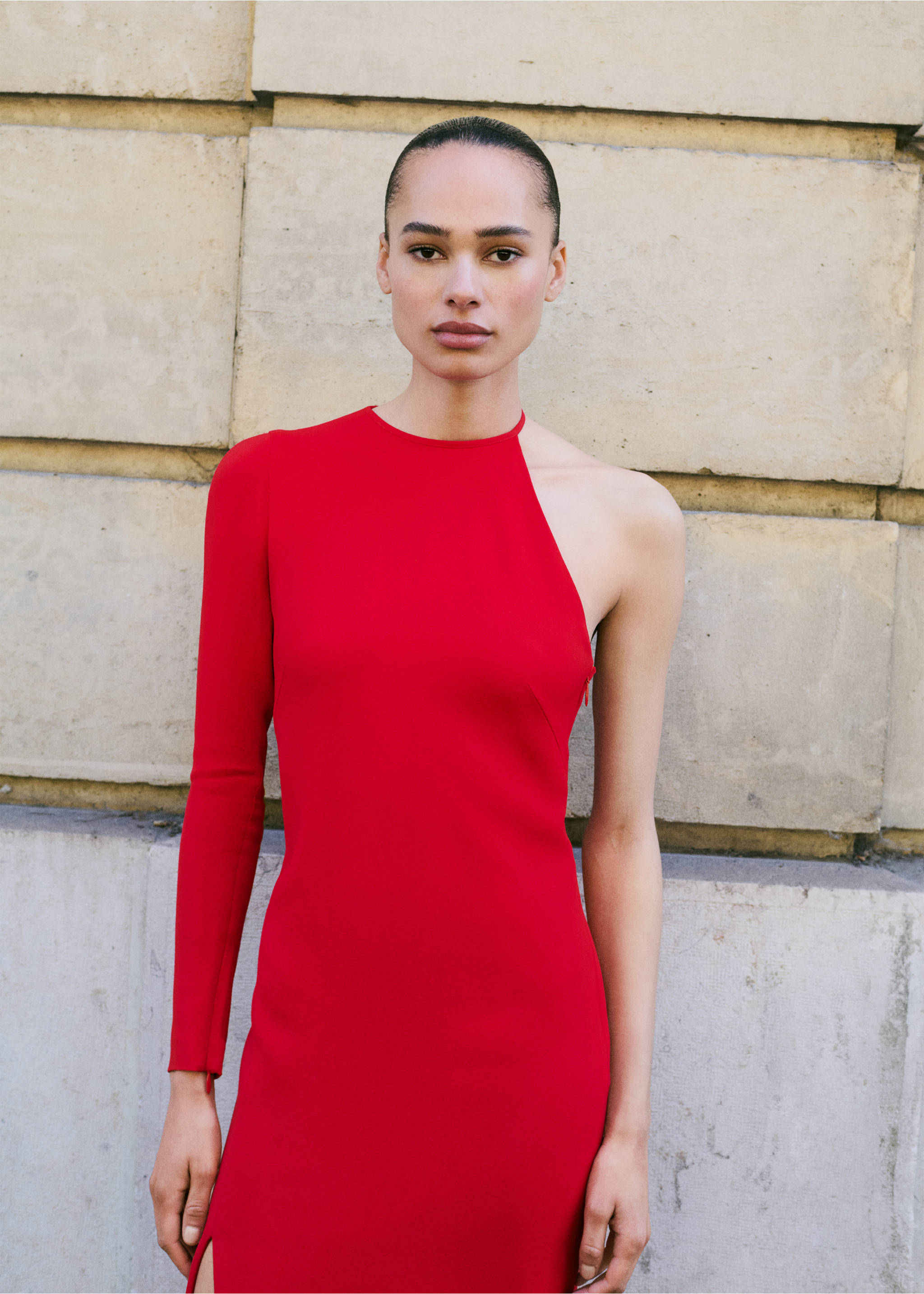 Vestit asimètric esquena descoberta - Pla mig, Vermell. Ref: 17041264-00.