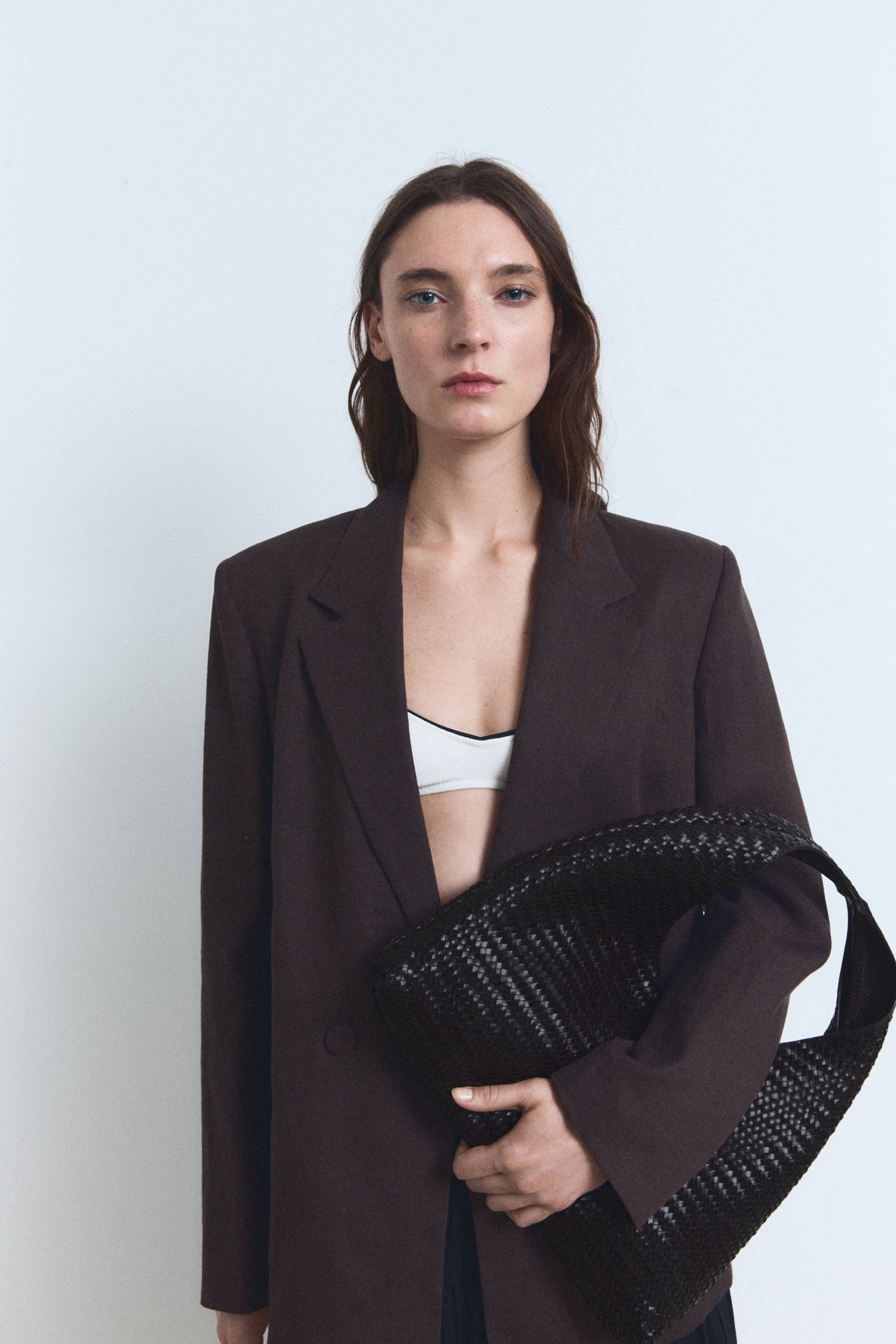 Μεσαία τσάντα ώμου δέρμα πλεγμένο - Γενικό πλάνο