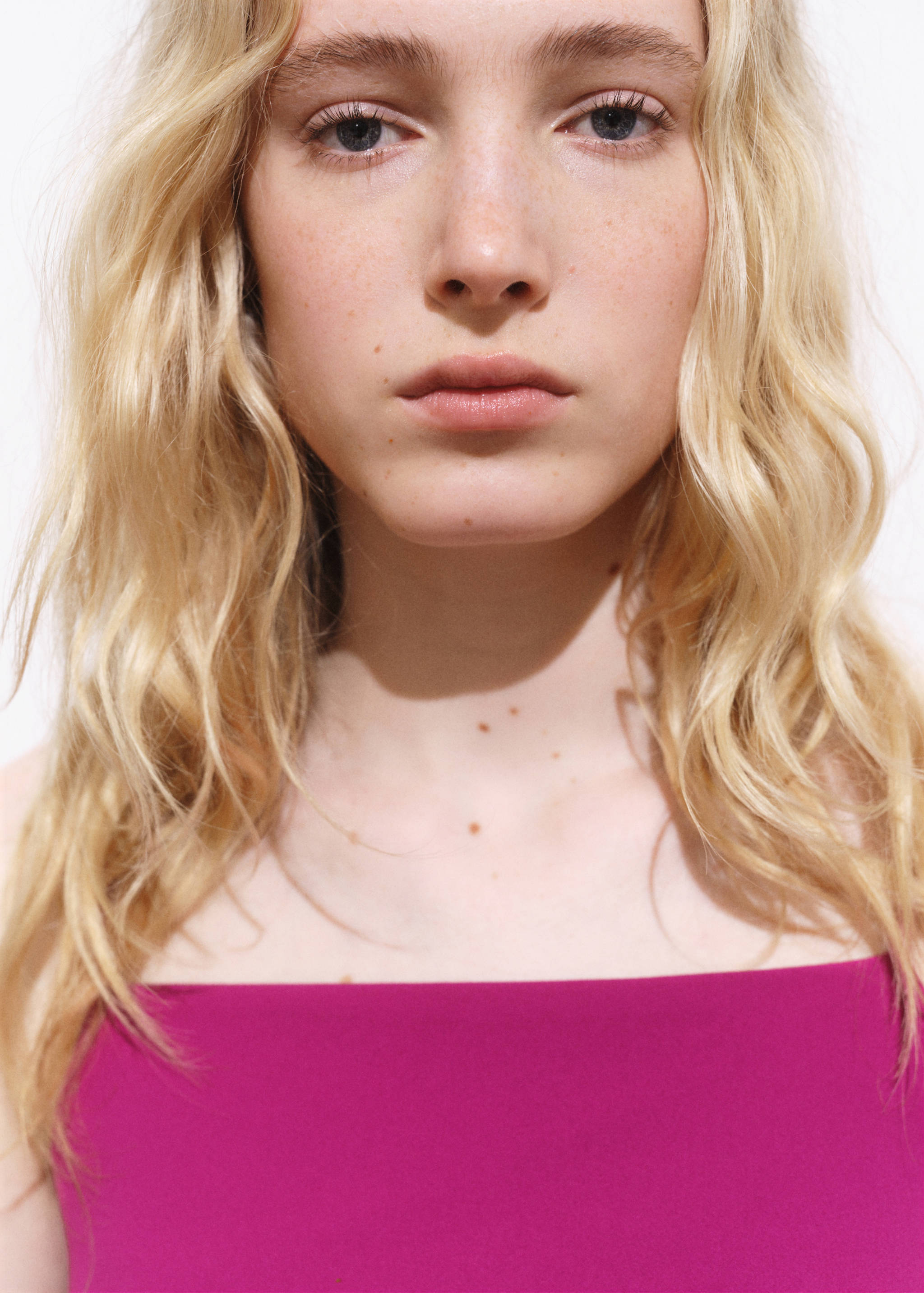 Top cropped de botões - Pormenor do artigo 1