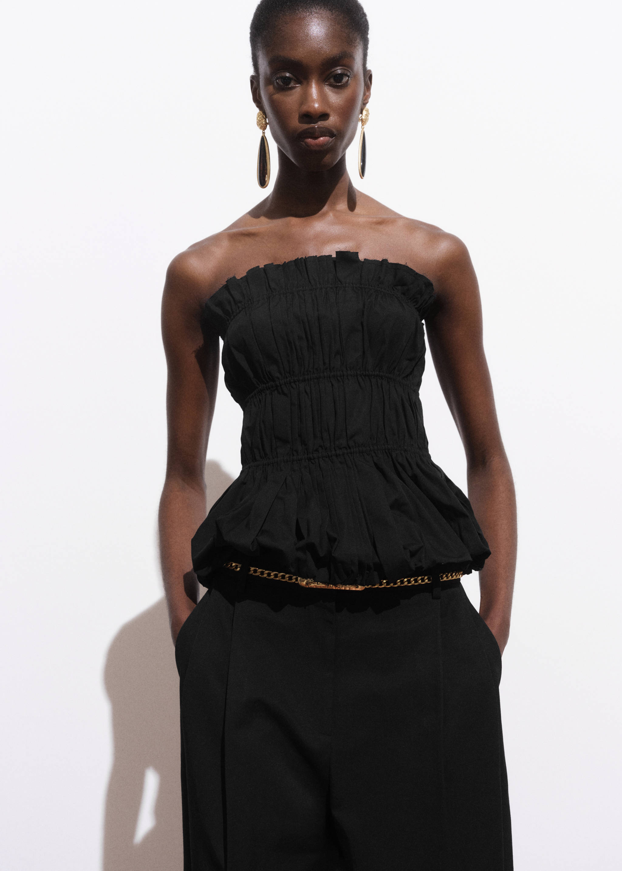 Celana panjang lurus dengan lipit berbahan katun - Rincian barang 1