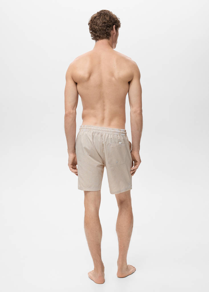Seersucker swimming trunks — Sand