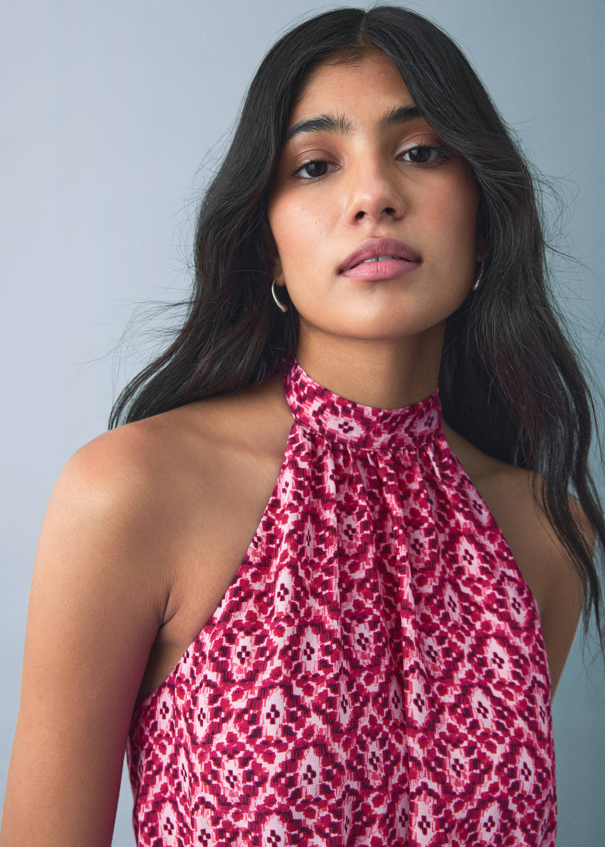 Halter-neck printed dress - Details of the article 2