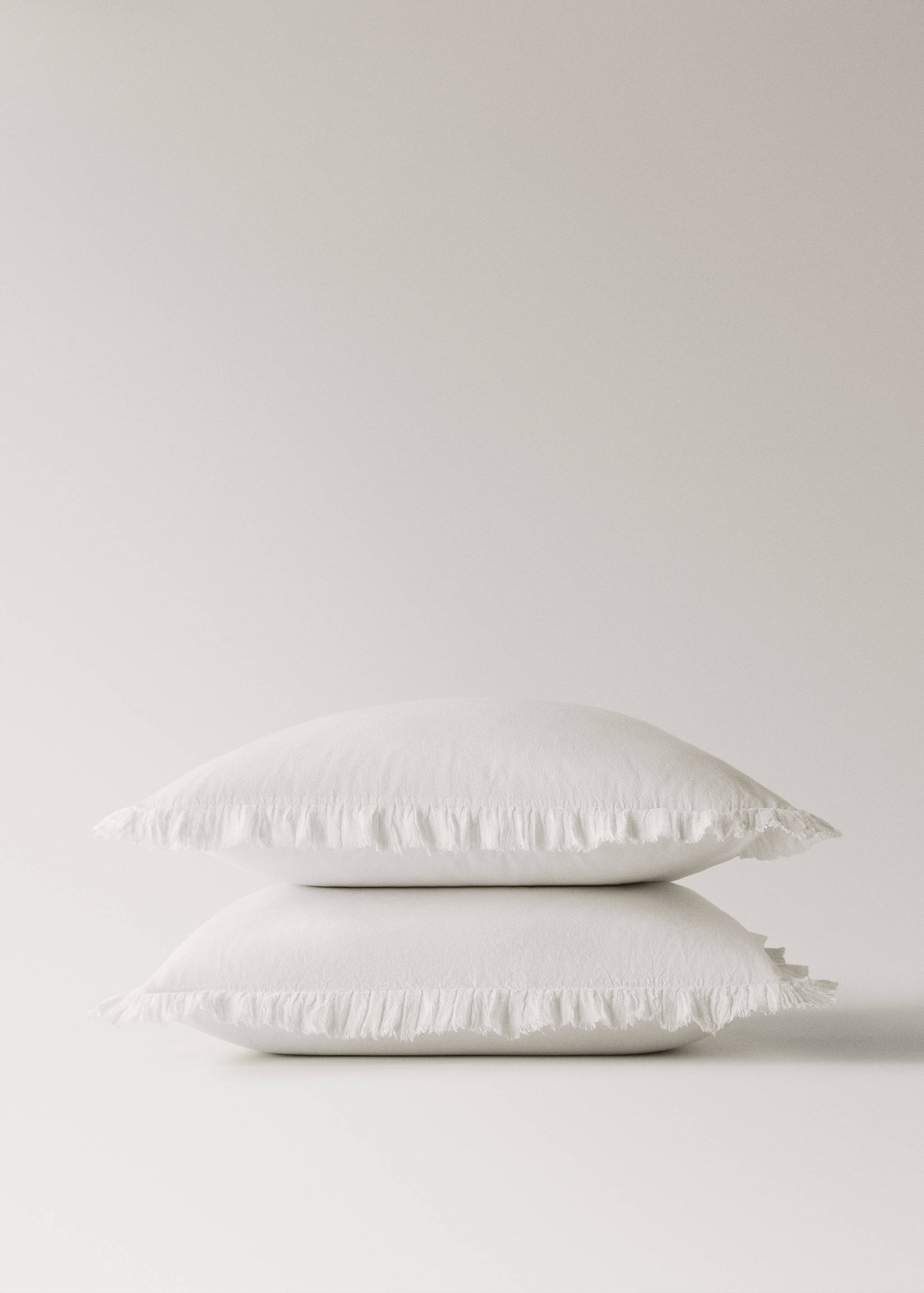 Deux taies d'oreiller percale de coton volants gaze 60x60 cm - Détail de l'article 1