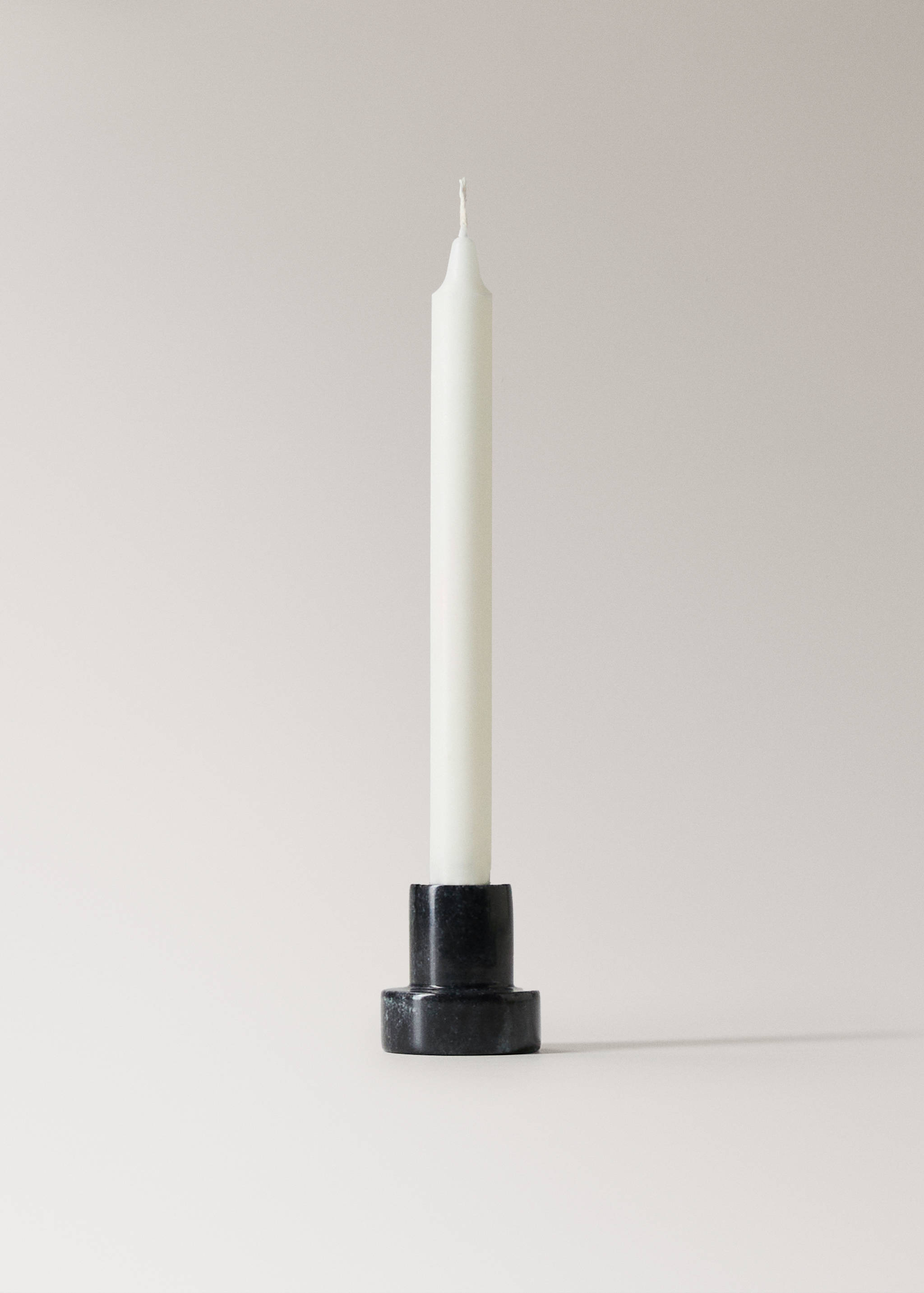 Tall reversible marble candlestick - Details of the article 1