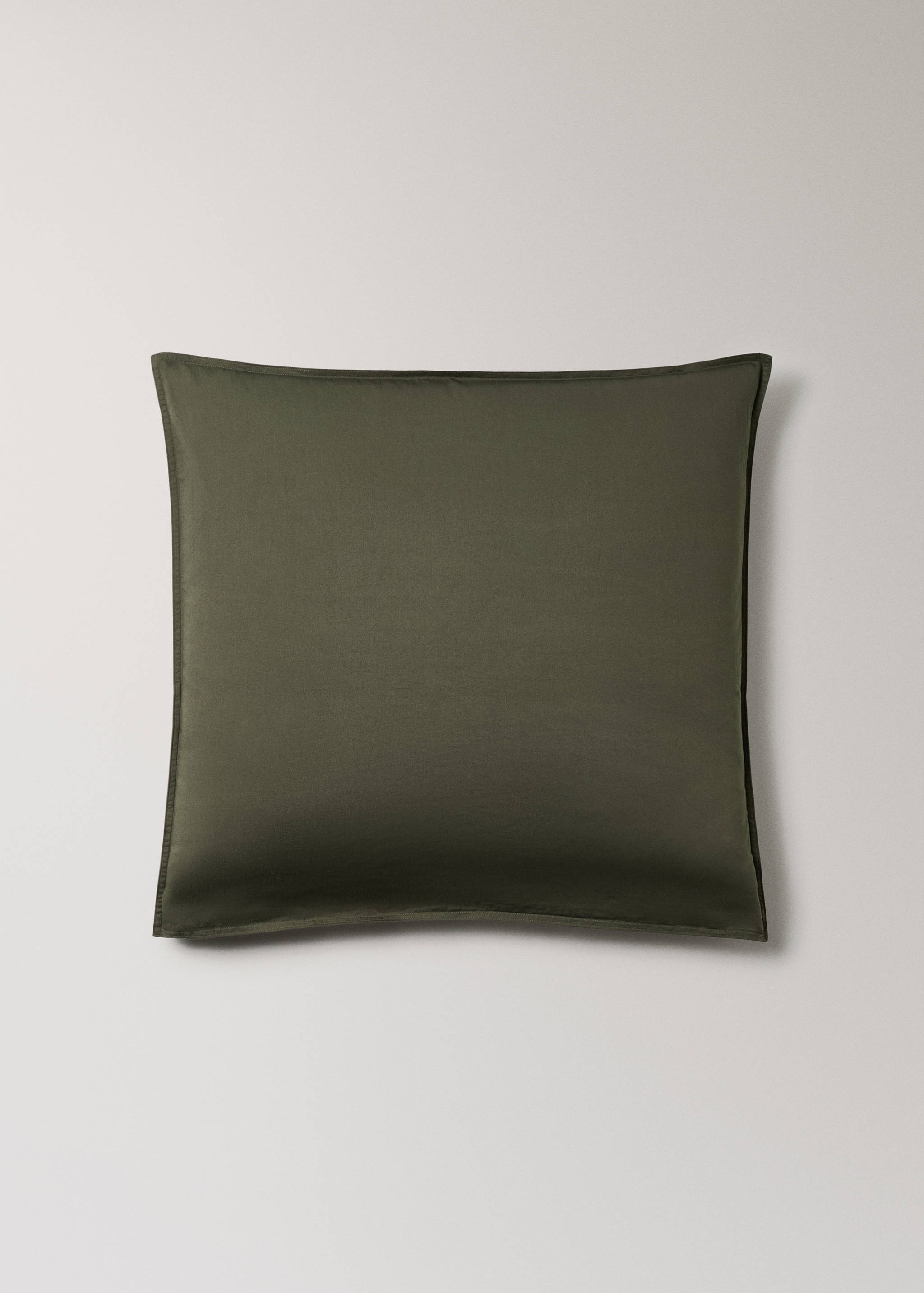 Twee kussenslopen van gewassen katoensatijn met dubbele stiksels 60x60 cm - Artikel zonder model