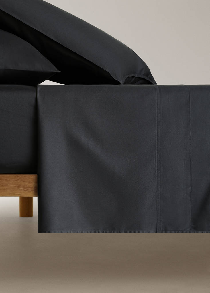 MANGO HOME - Drap plat coton satin lavé double surpiqûre lit 90 cm gris anthracite - Lit 90 cm